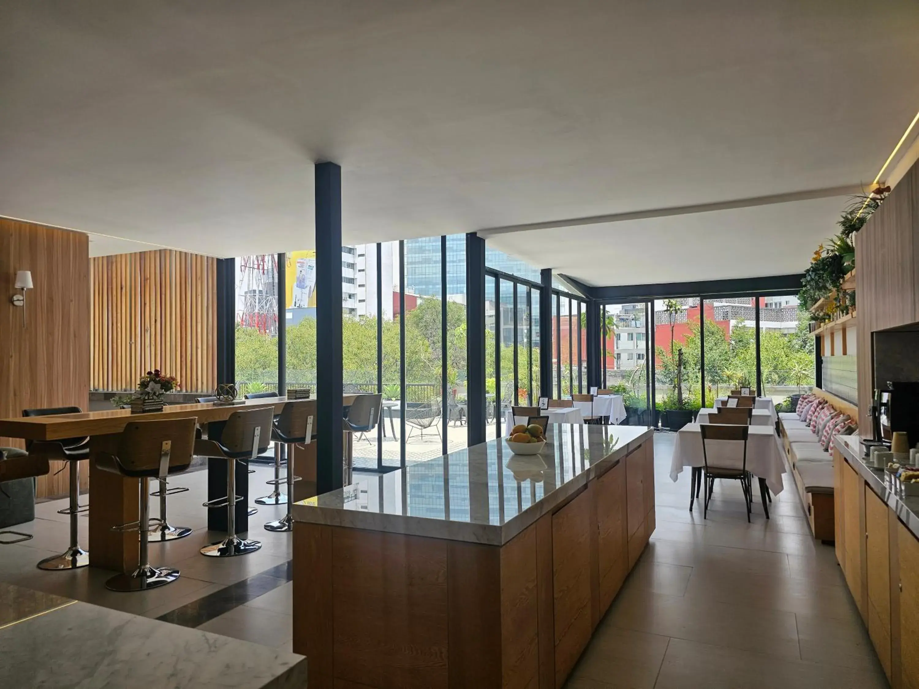 Restaurant/places to eat in Close To You By Residence L´Heritage BlueBay Restaurant/places to eat in Close To You By Residence L´Heritage BlueBay