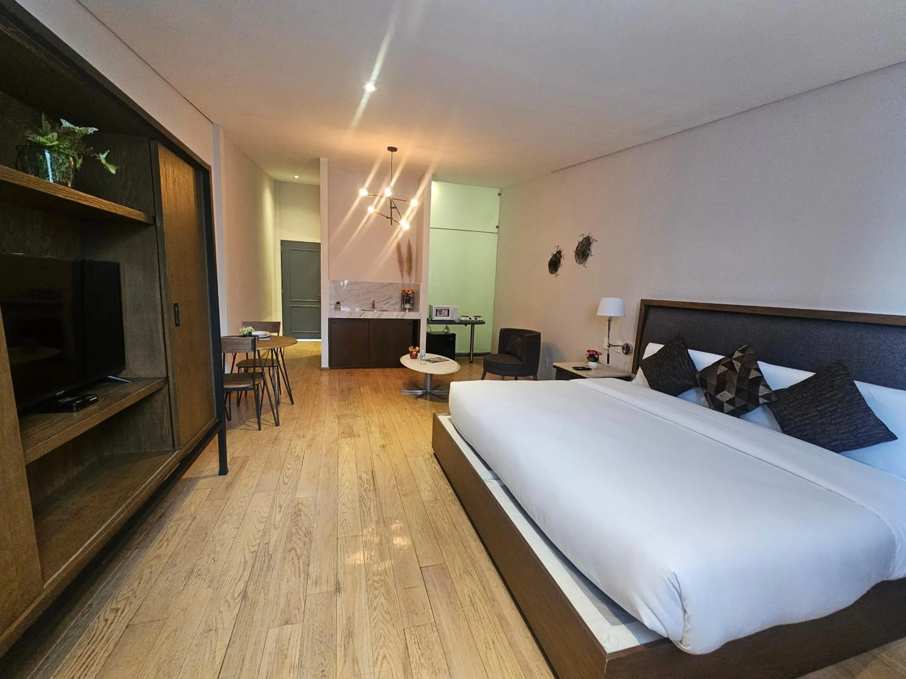 Photo of the whole room, Bed in Close To You By Residence L´Heritage BlueBay