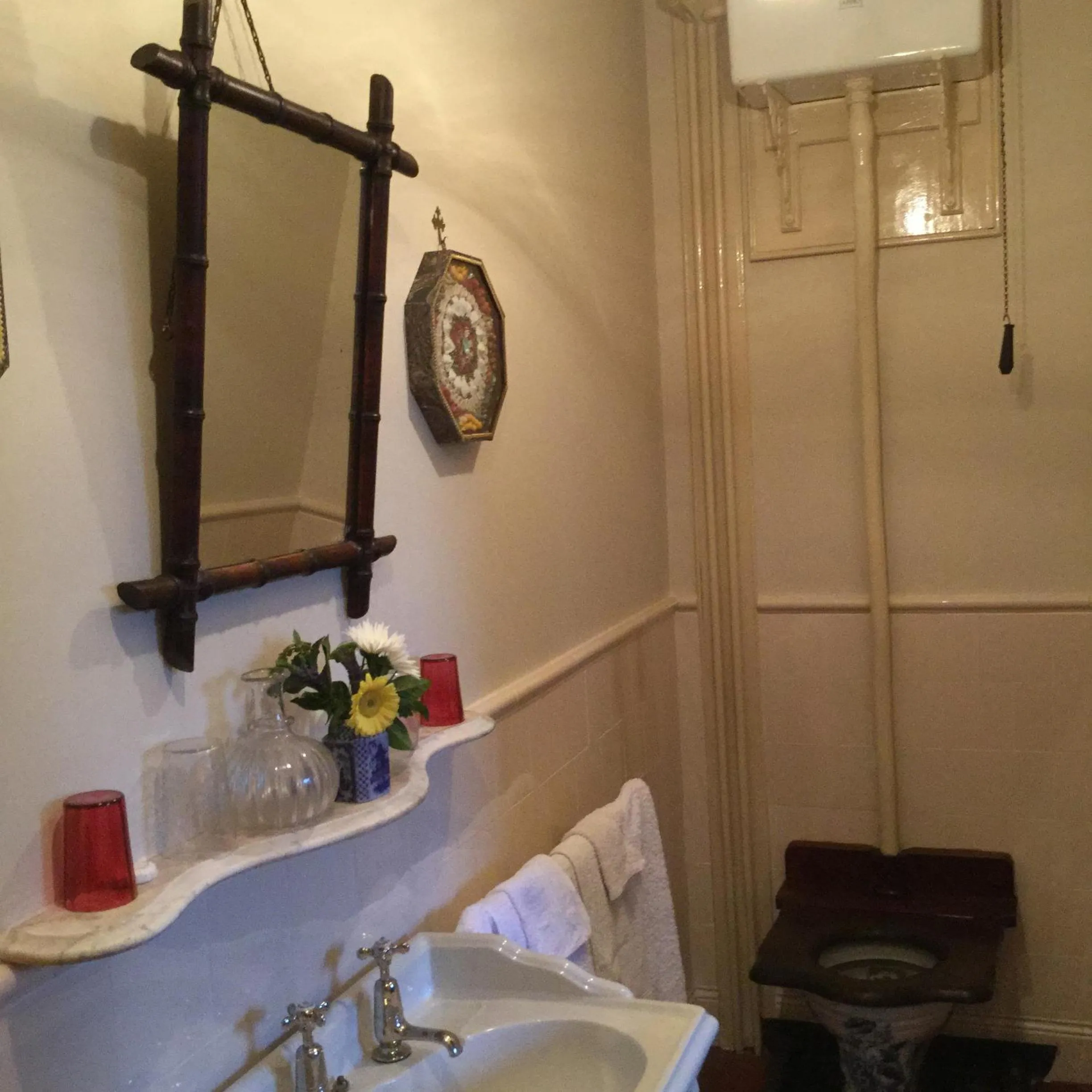 Bathroom in St Benedict - Victorian Bed and Breakfast