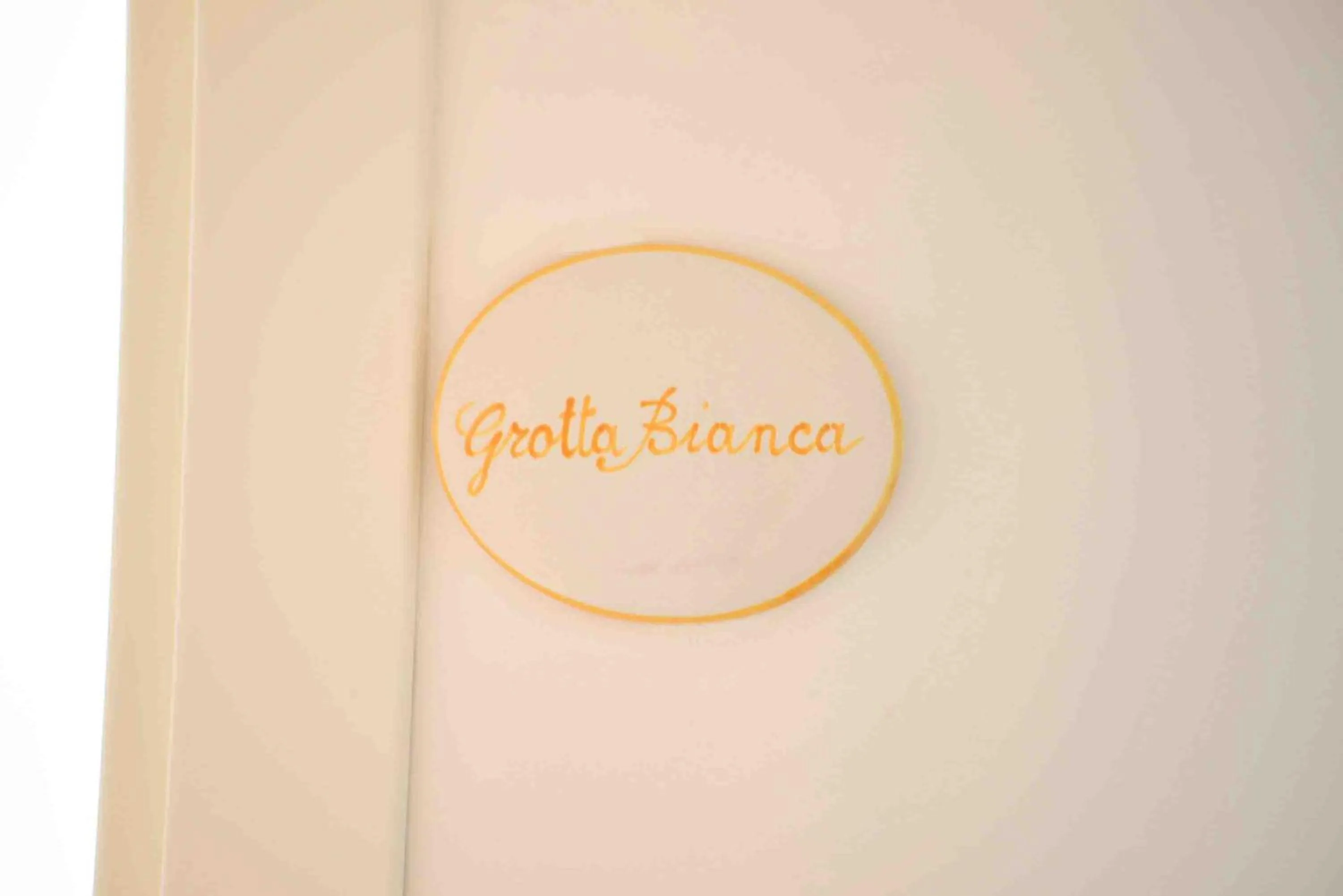 Logo/Certificate/Sign in Matteo's House B&b