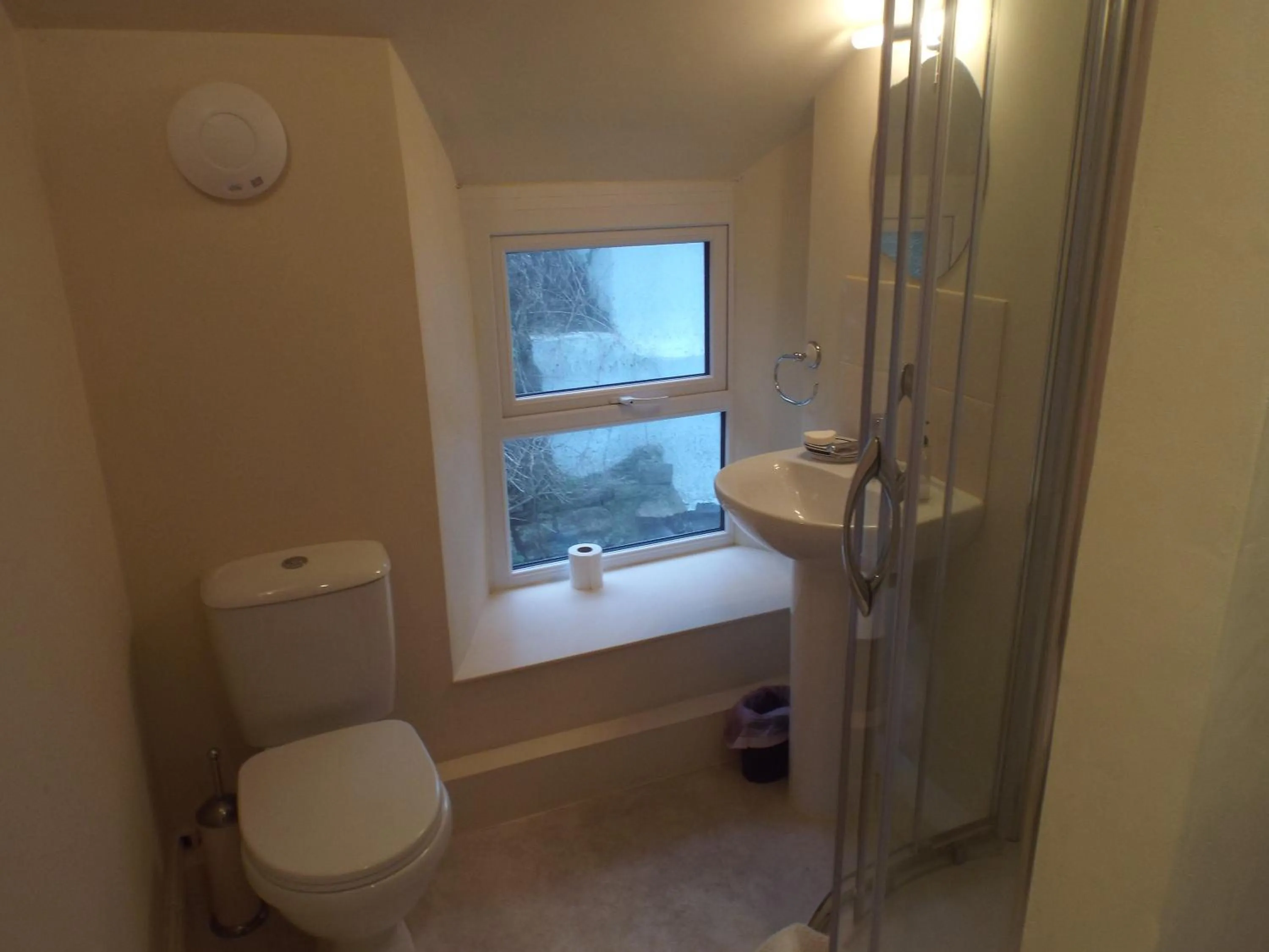 Bathroom in Pendyffryn Manor Bed & Breakfast