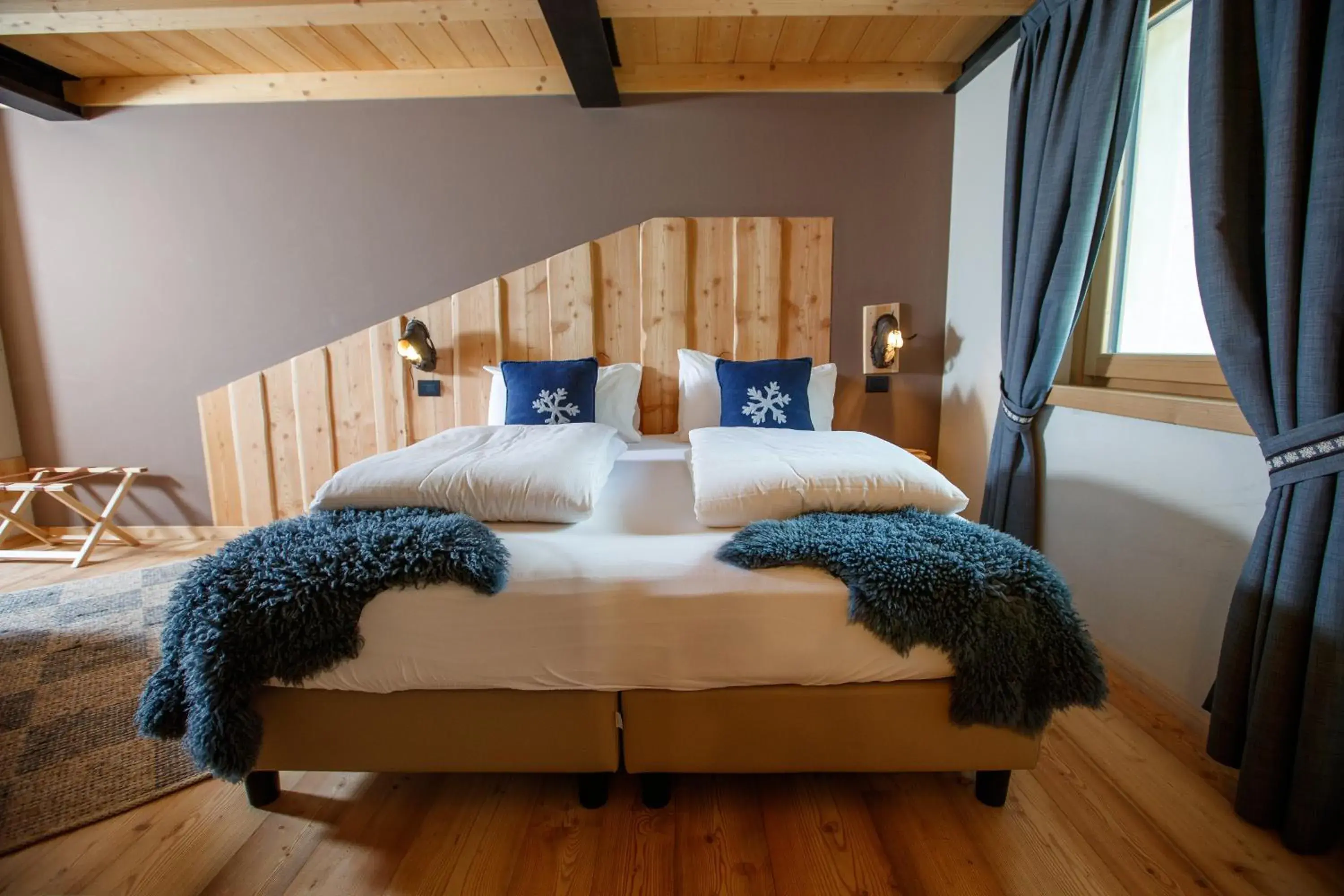 Triple Room with Mountain View in Agriturismo San Gallo Triple Room with Mountain View in Agriturismo San Gallo