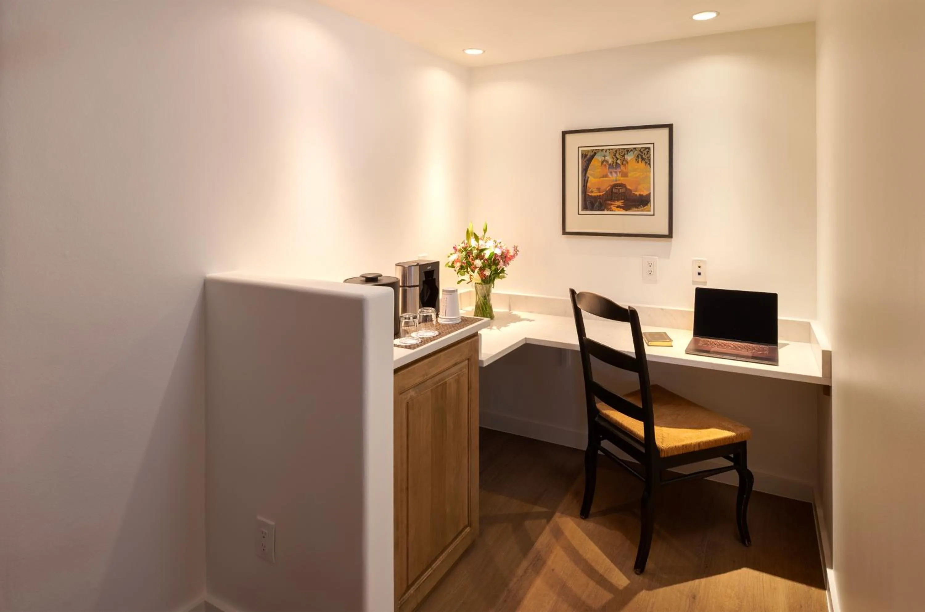 Seating area in Piñon Court by La Fonda