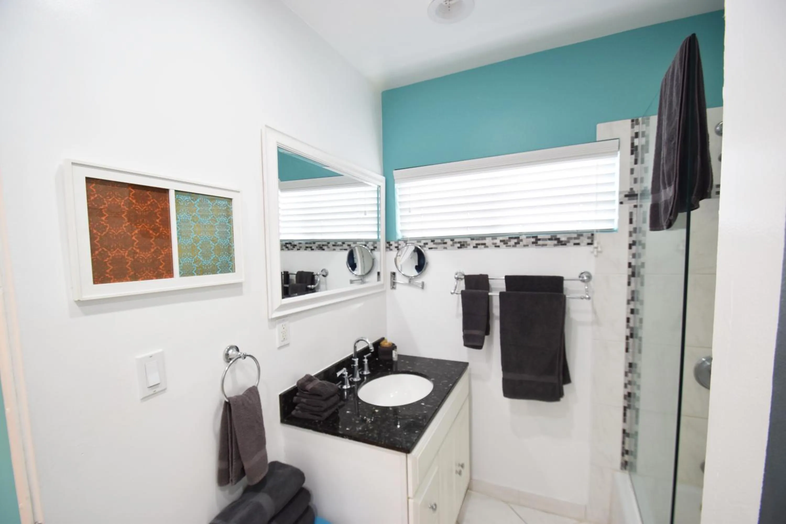 Bathroom in Venice Beach Apartments Monthly rents