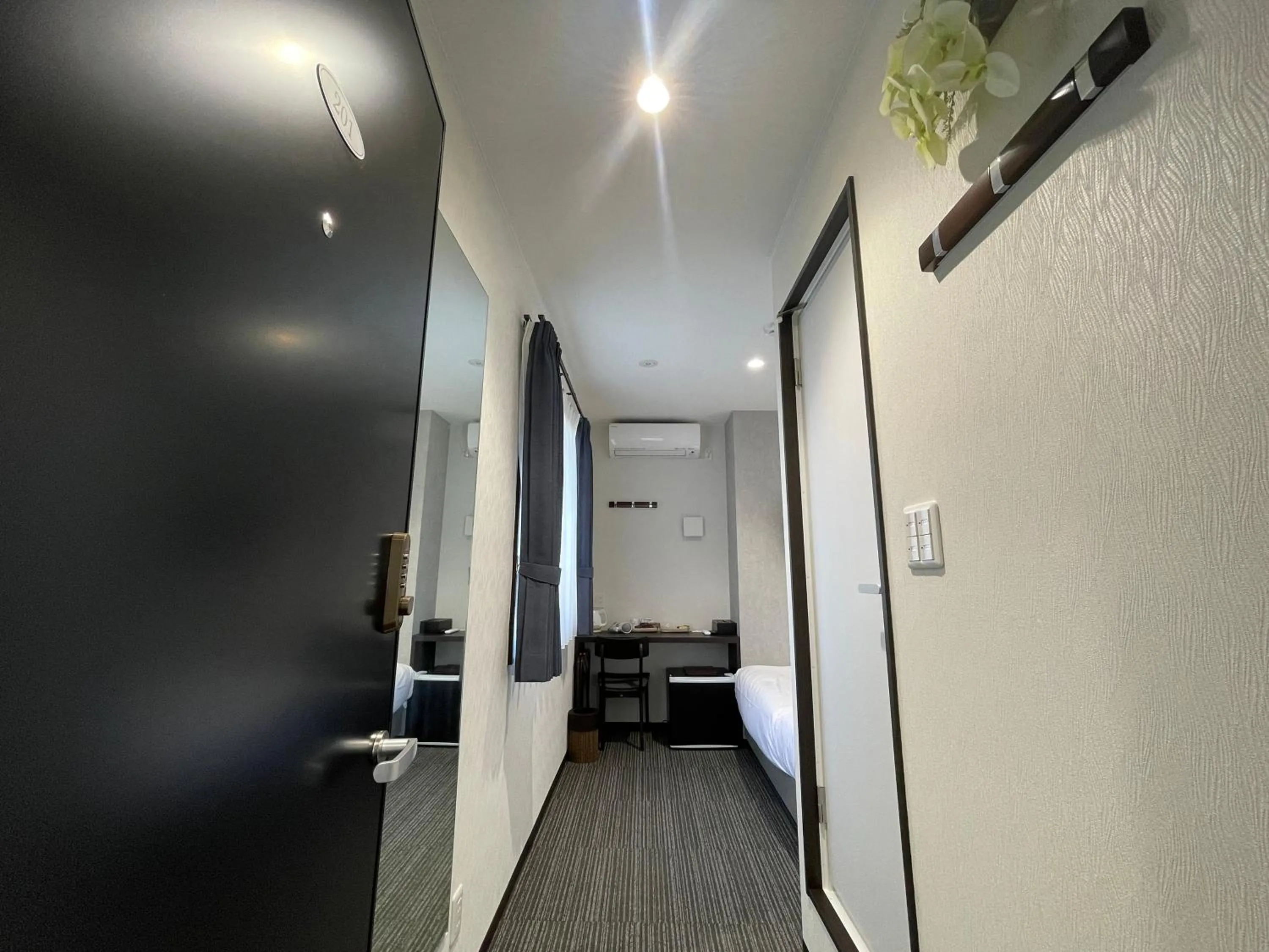 Photo of the whole room in Hotel de M