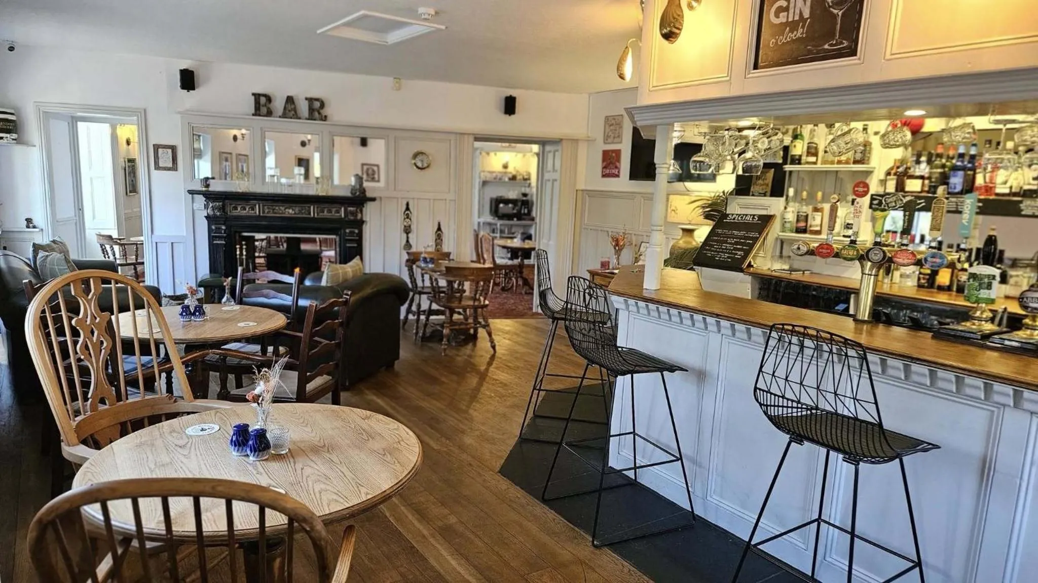 Lounge or bar in The Abbey Inn