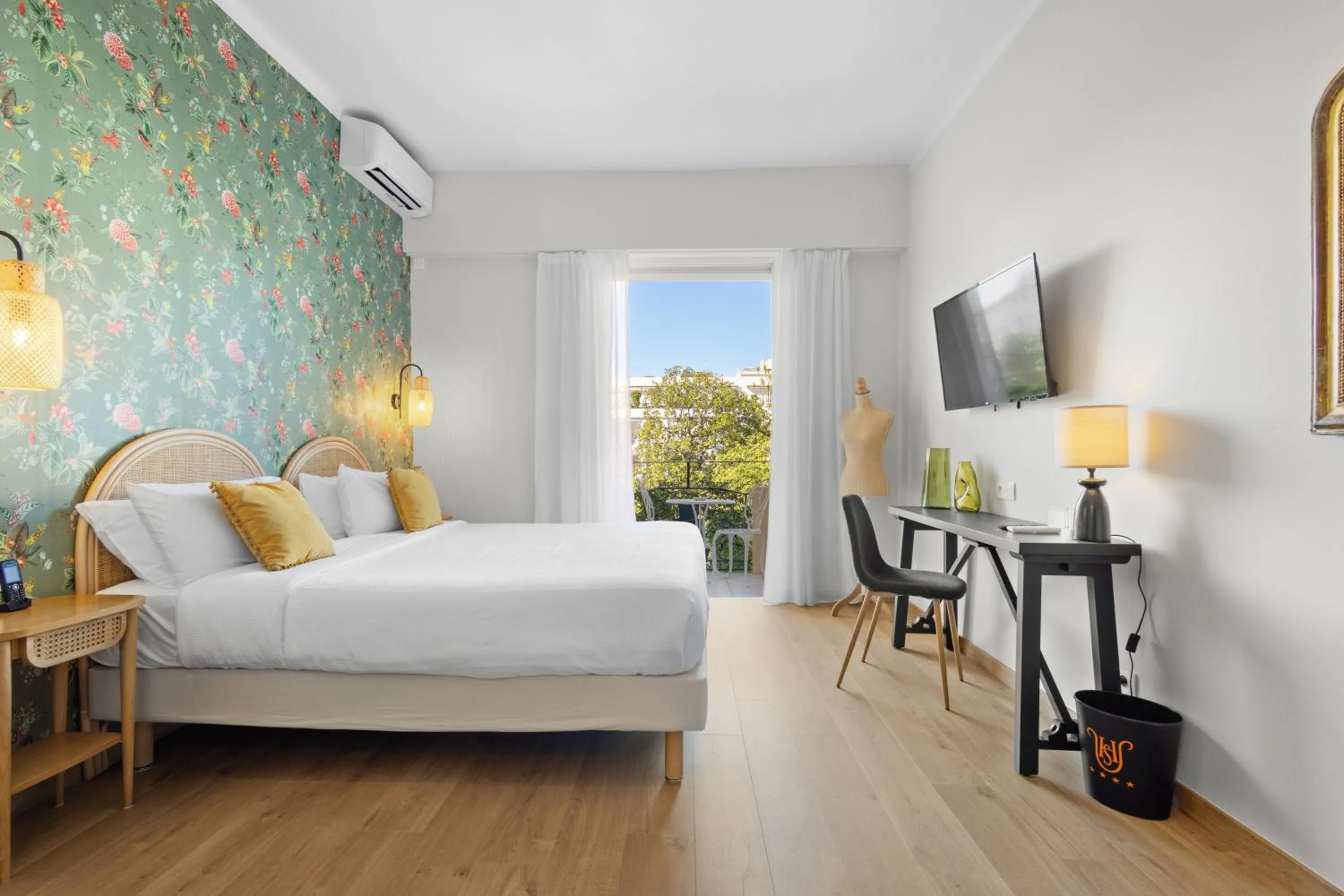 Bedroom, Bed in Hôtel La Villa Sainte Valérie Adults Only