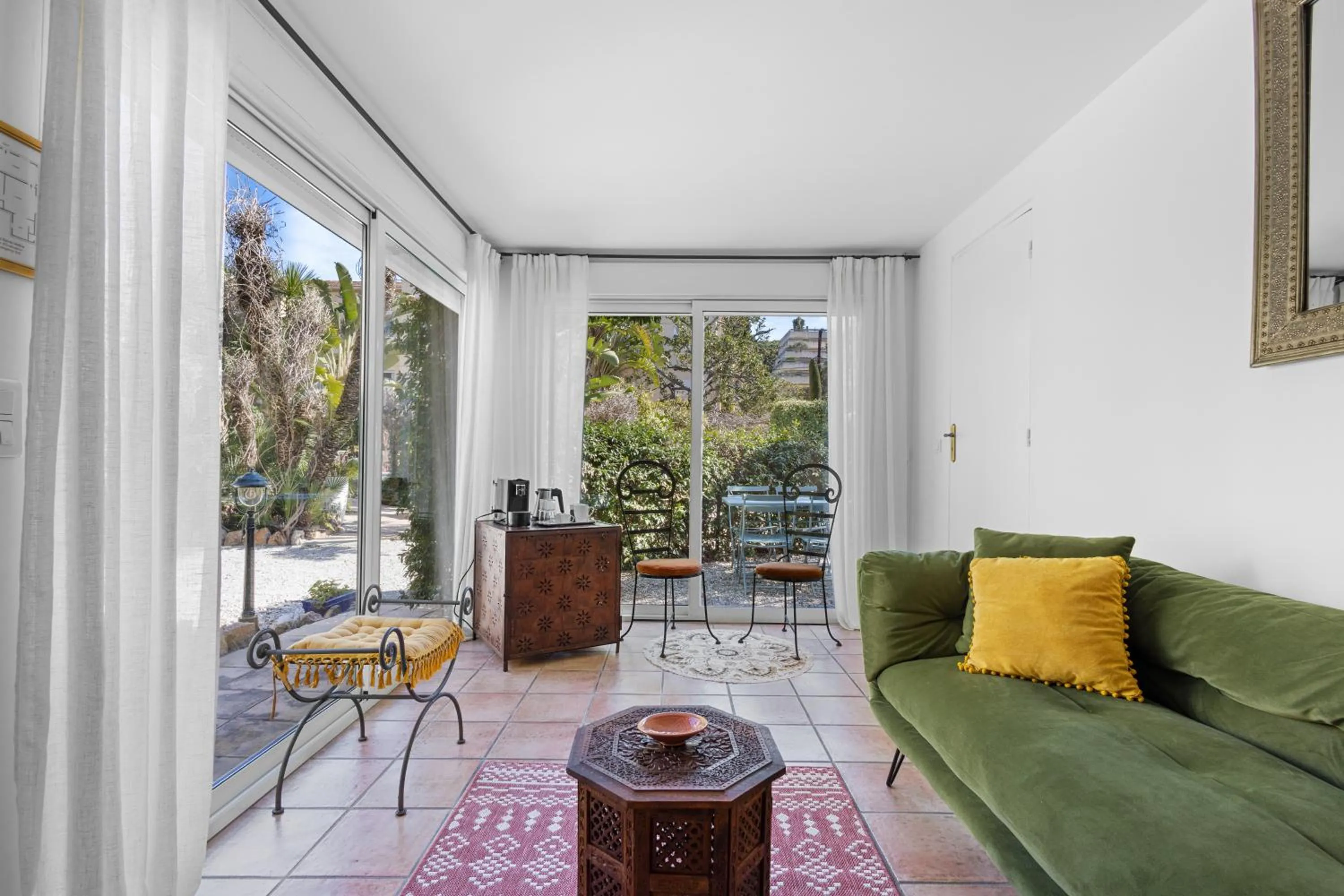 Living room in Hôtel La Villa Sainte Valérie Adults Only