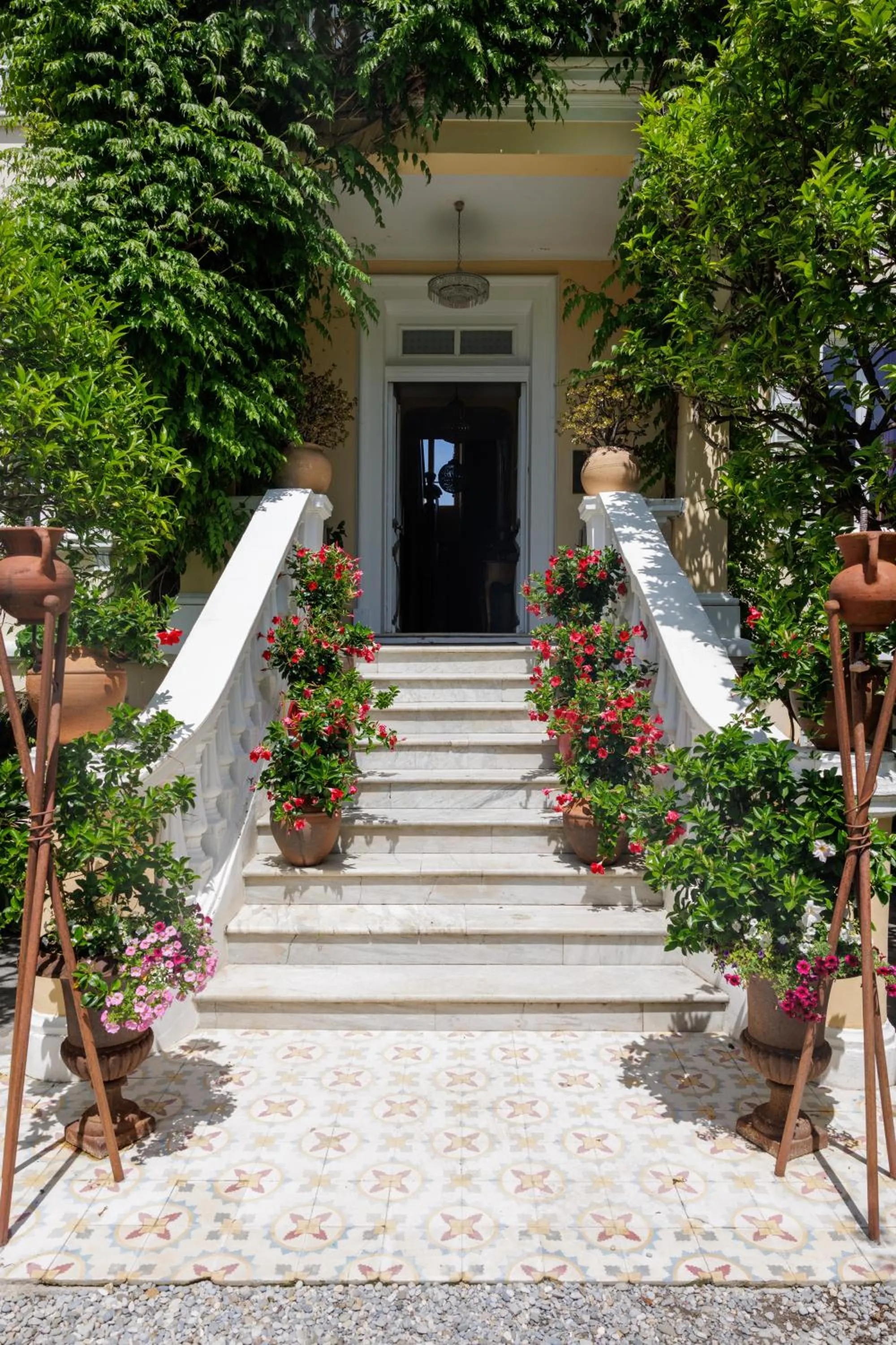 Facade/entrance in Hôtel La Villa Sainte Valérie Adults Only