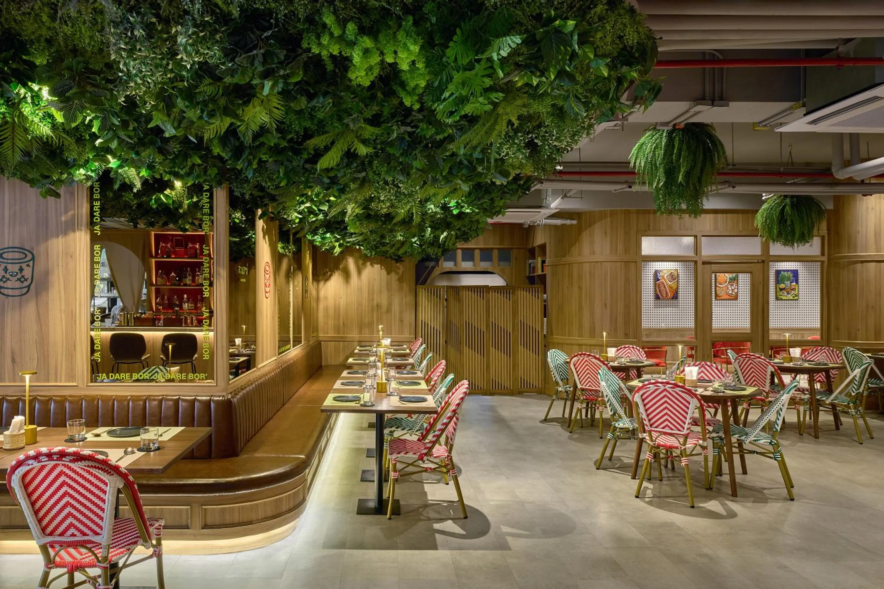 Restaurant/places to eat in Somerset Rama 9 Bangkok