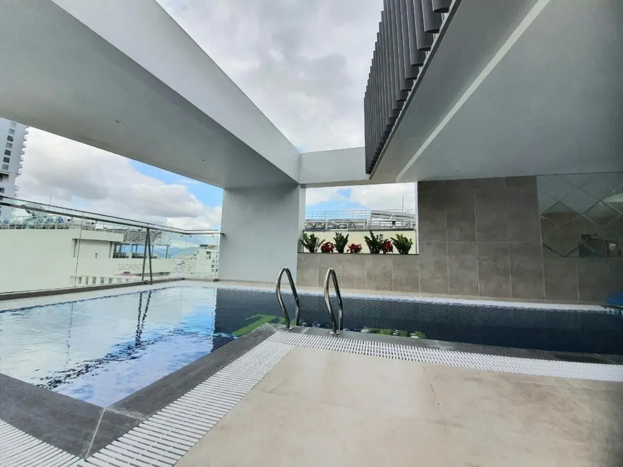 Swimming pool in The Time Hotel Swimming pool in The Time Hotel