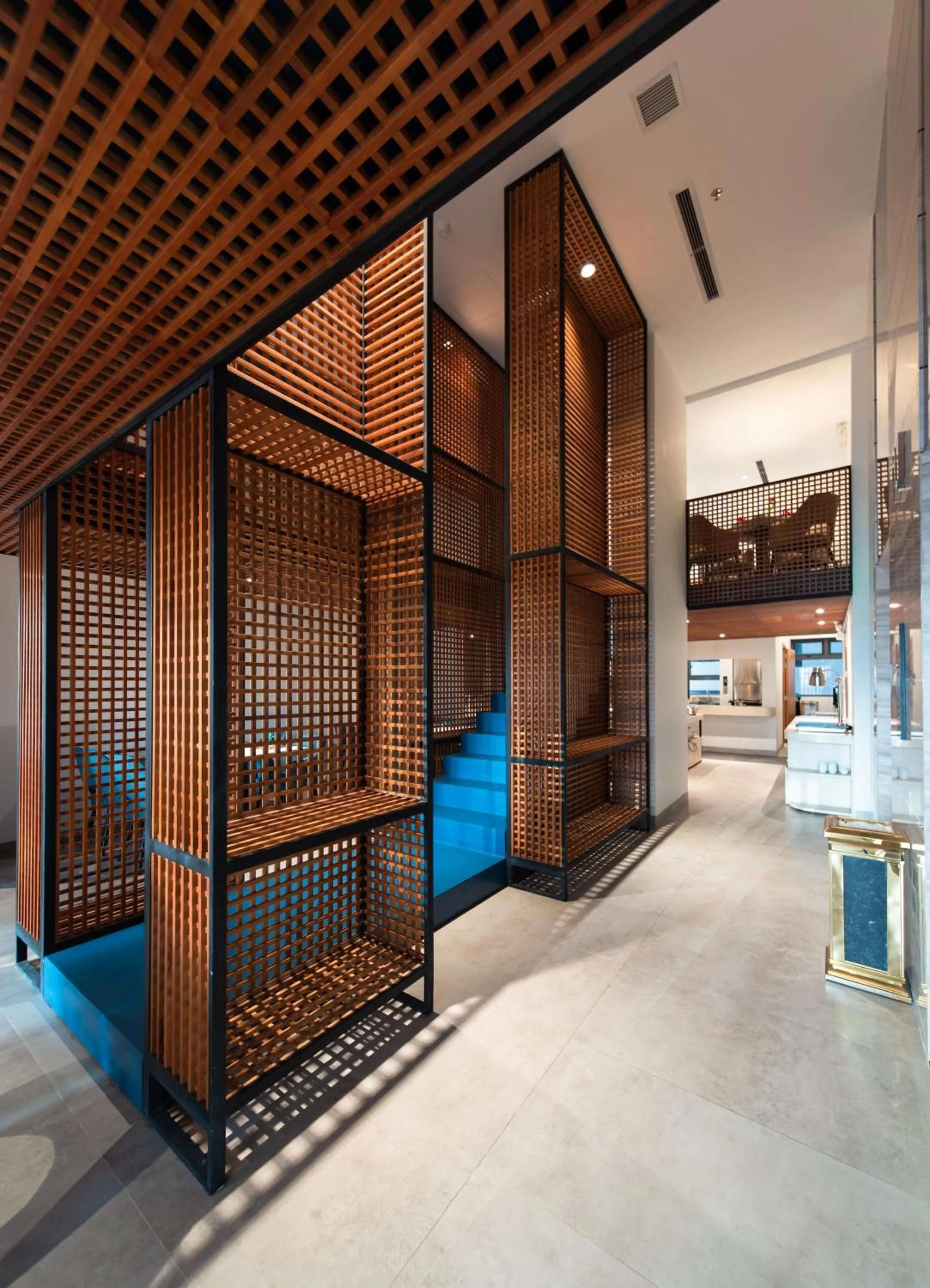 Restaurant/places to eat in The Time Hotel