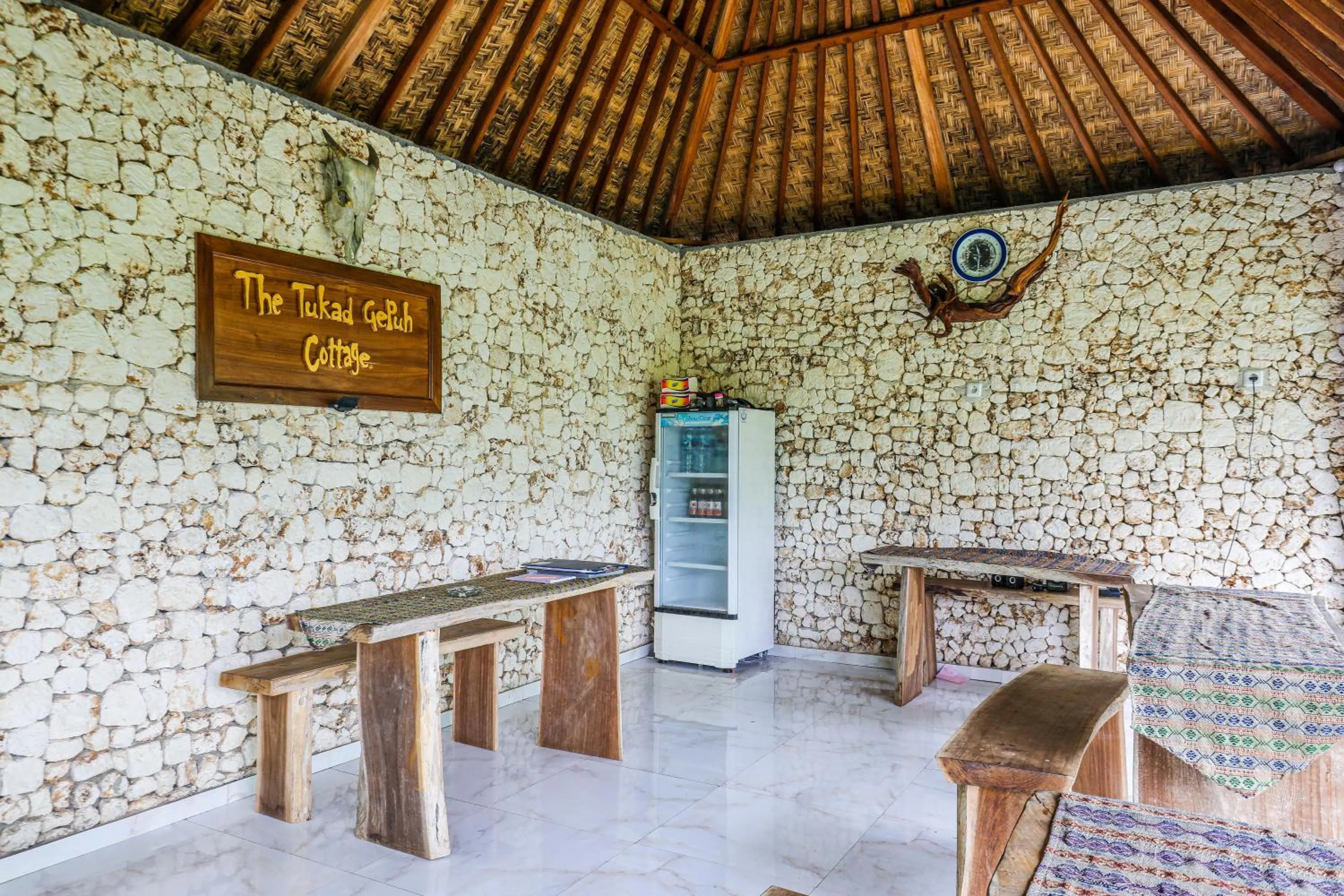 Lobby or reception in The Tukad Gepuh Cottage and Resto
