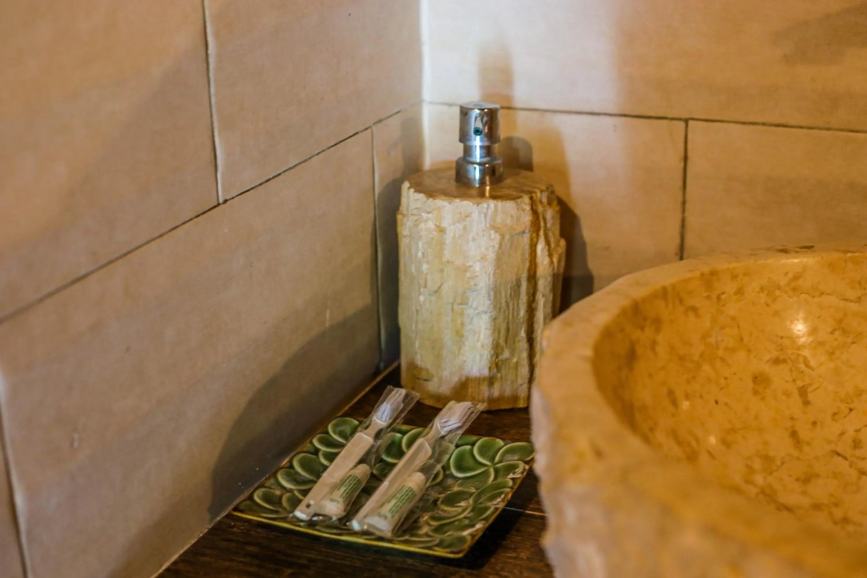 Bathroom in The Tukad Gepuh Cottage and Resto