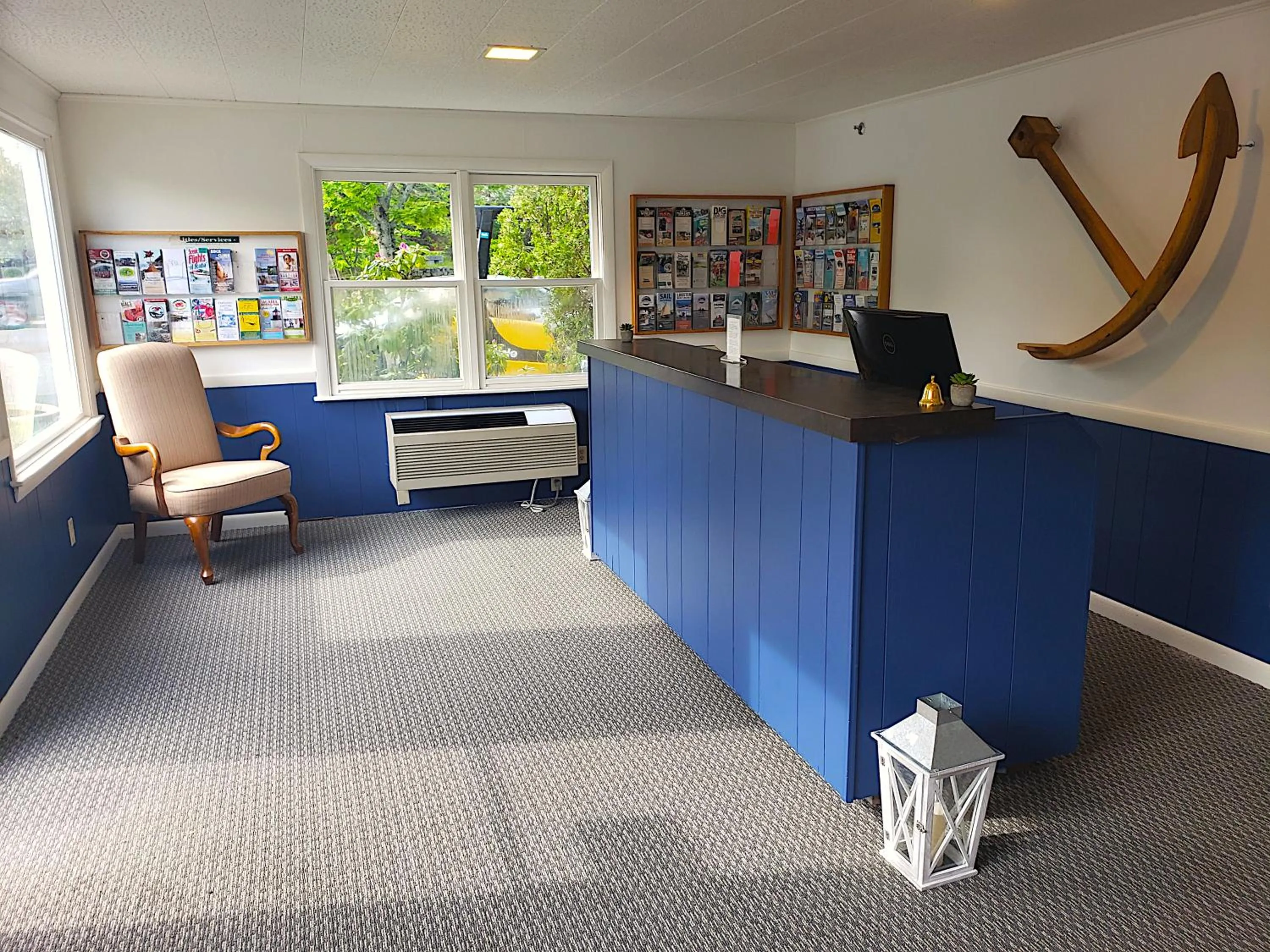 Lobby or reception in Anchorage Motel