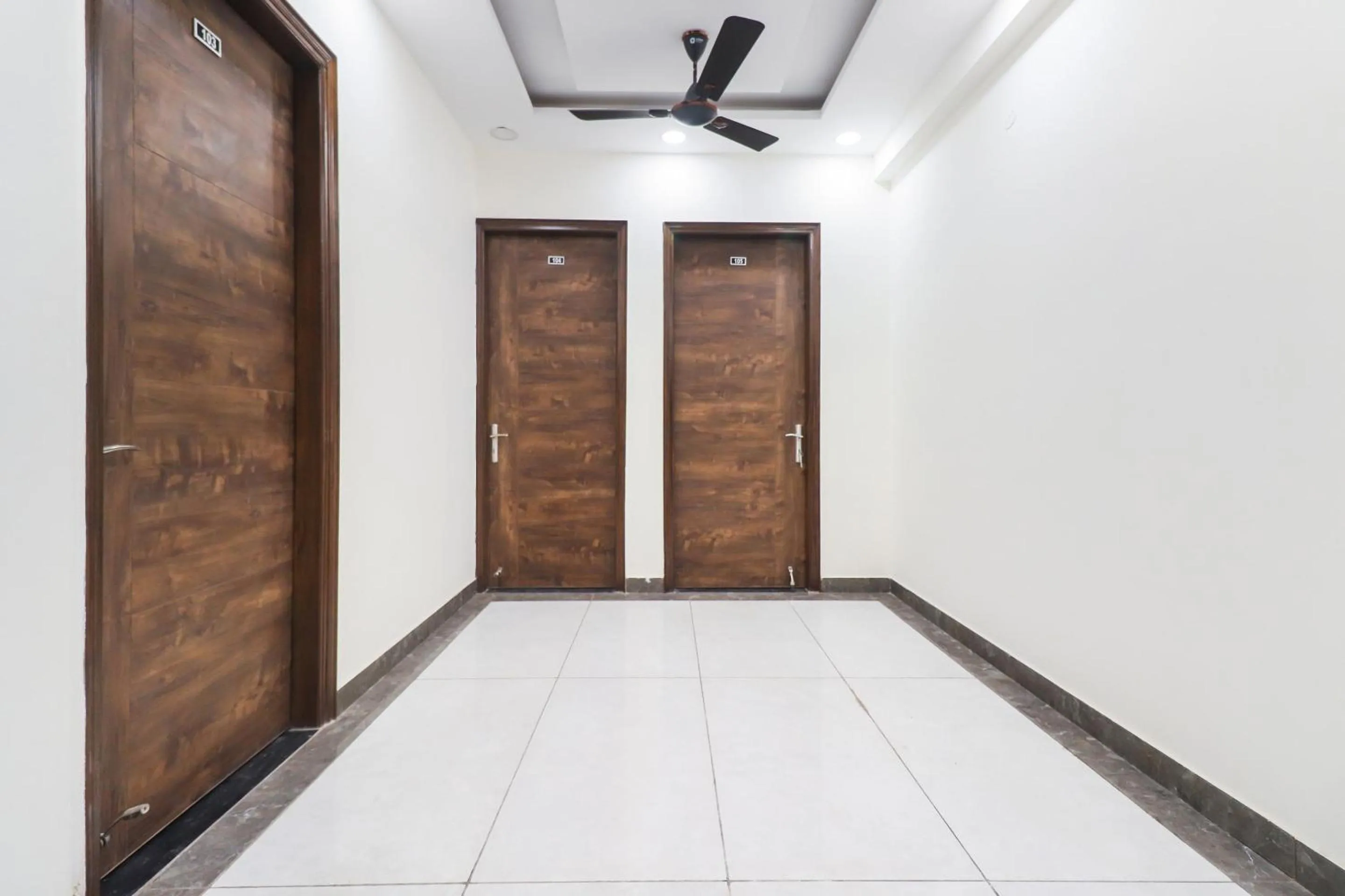 Lobby or reception in Collection O Green Leaf Residency