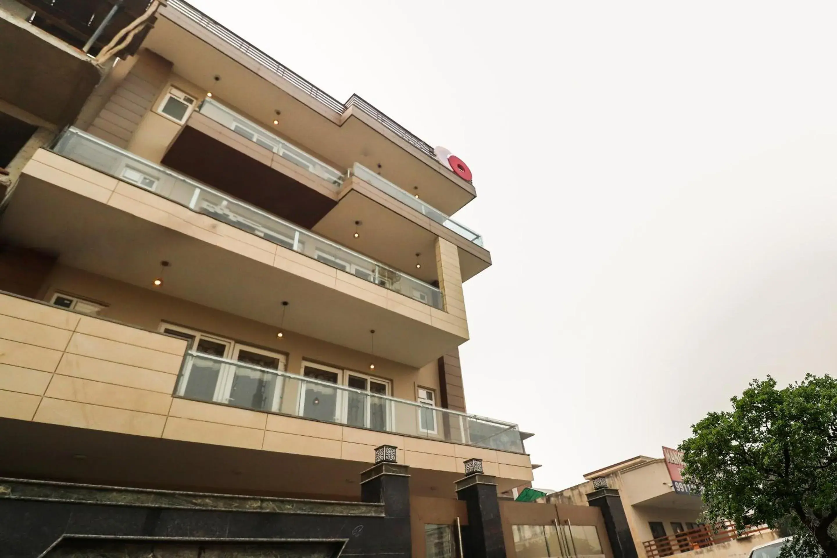 Facade/entrance in Collection O Green Leaf Residency Facade/entrance in Collection O Green Leaf Residency