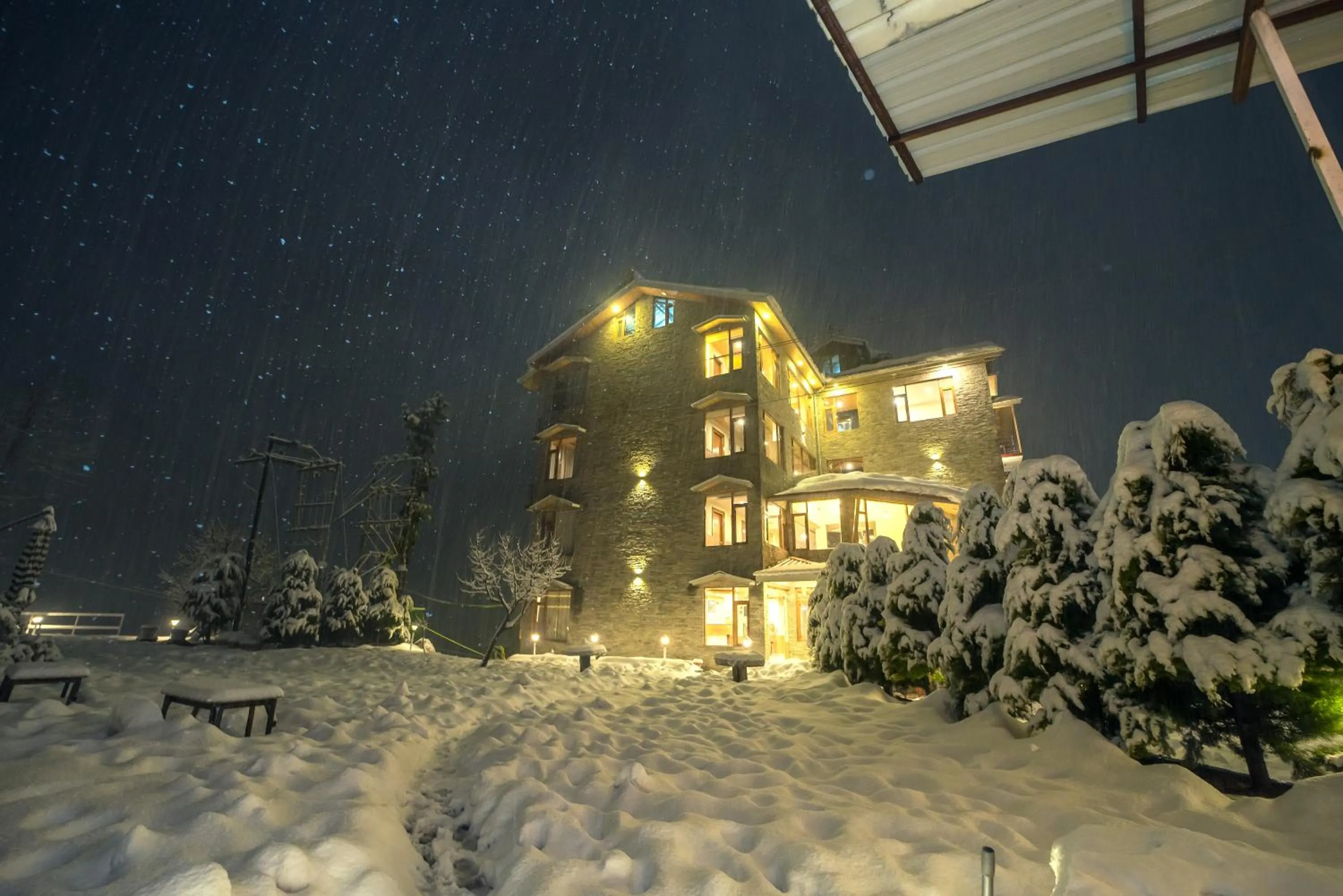 Garden in Snow City's Montana Blues Resort Manali - Heated & Air-Cooled Stay