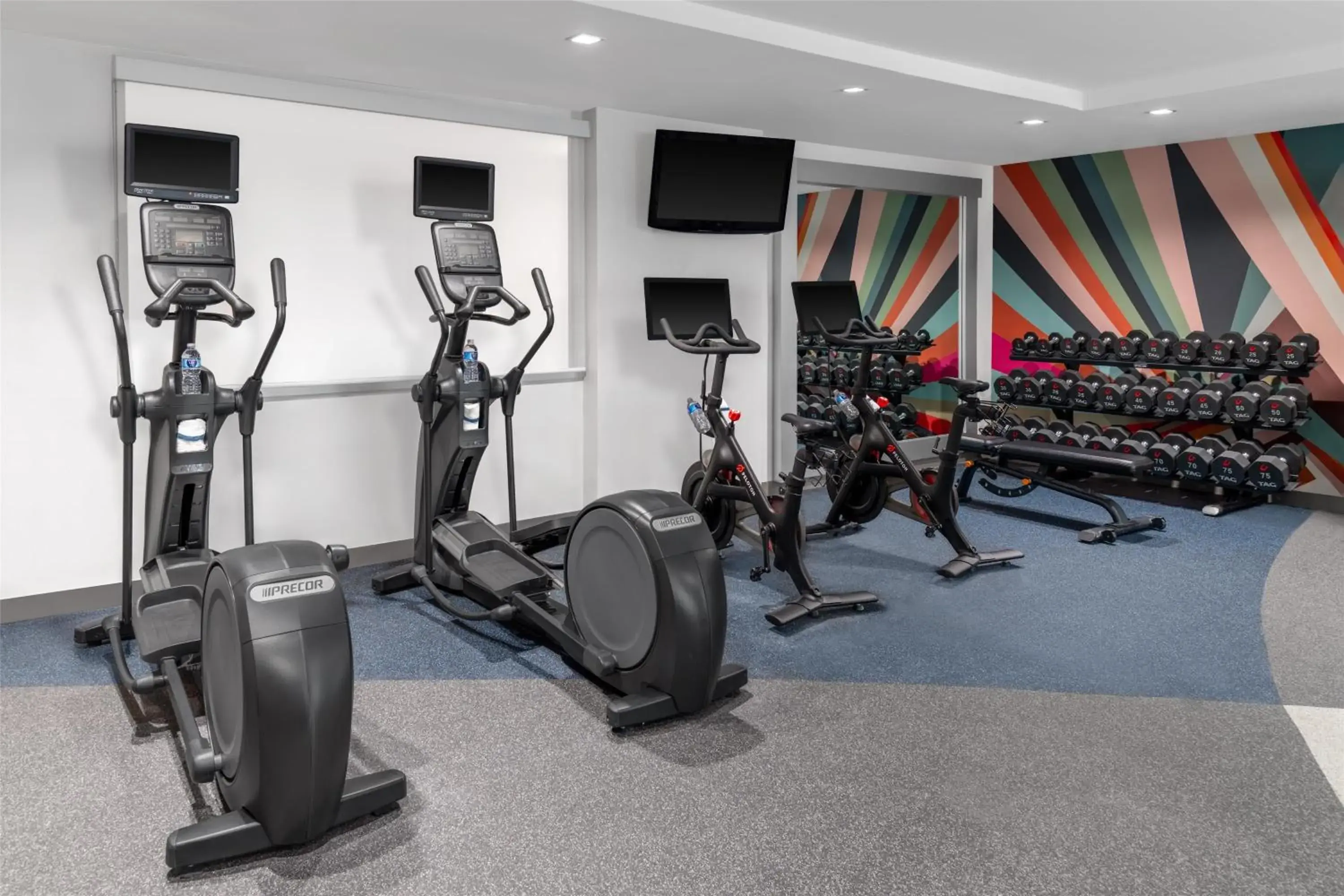 Fitness centre/facilities in Hilton Garden Inn Queens JFK Fitness centre/facilities in Hilton Garden Inn Queens JFK