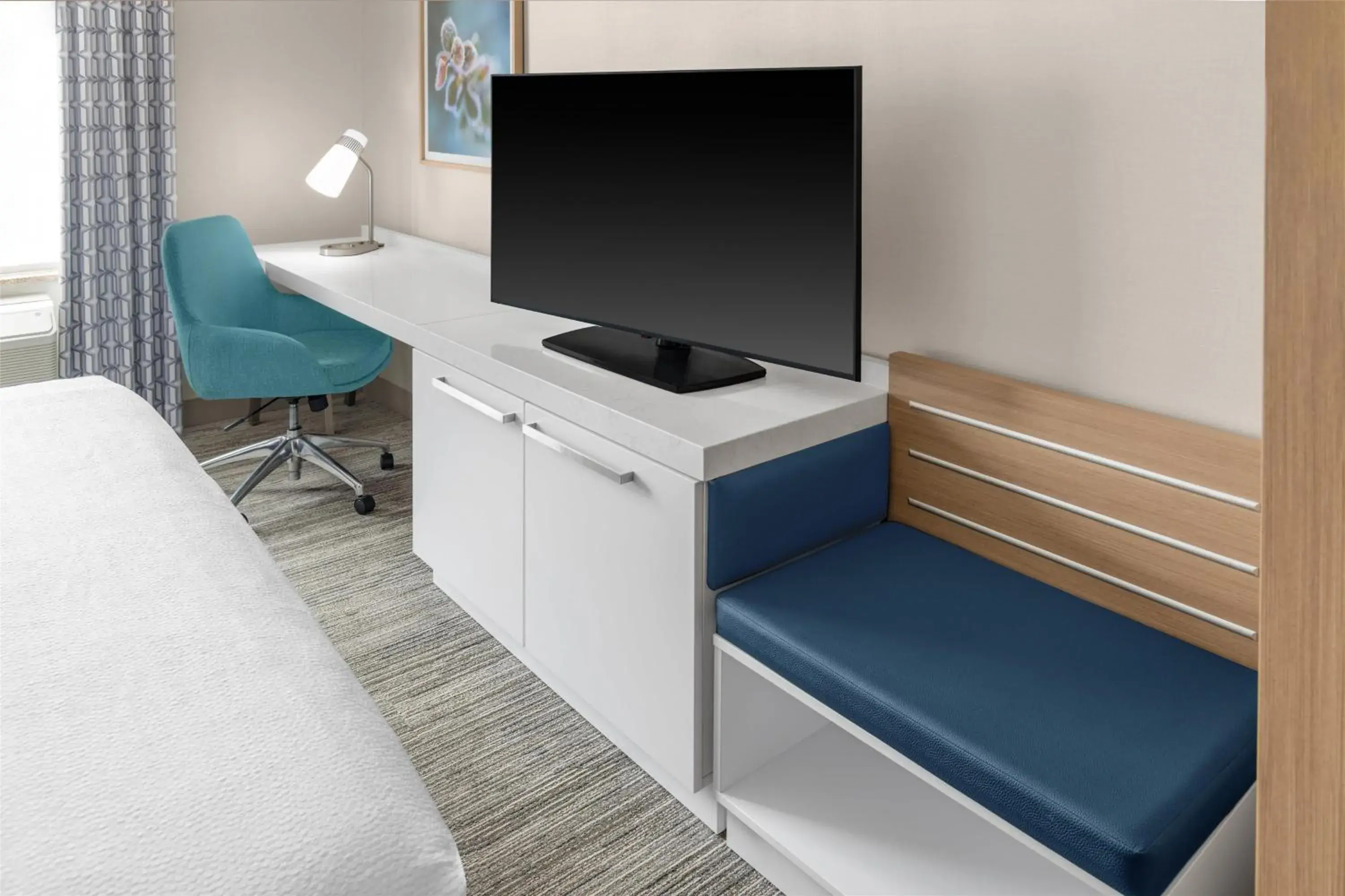 Bedroom in Hilton Garden Inn Queens JFK Bedroom in Hilton Garden Inn Queens JFK