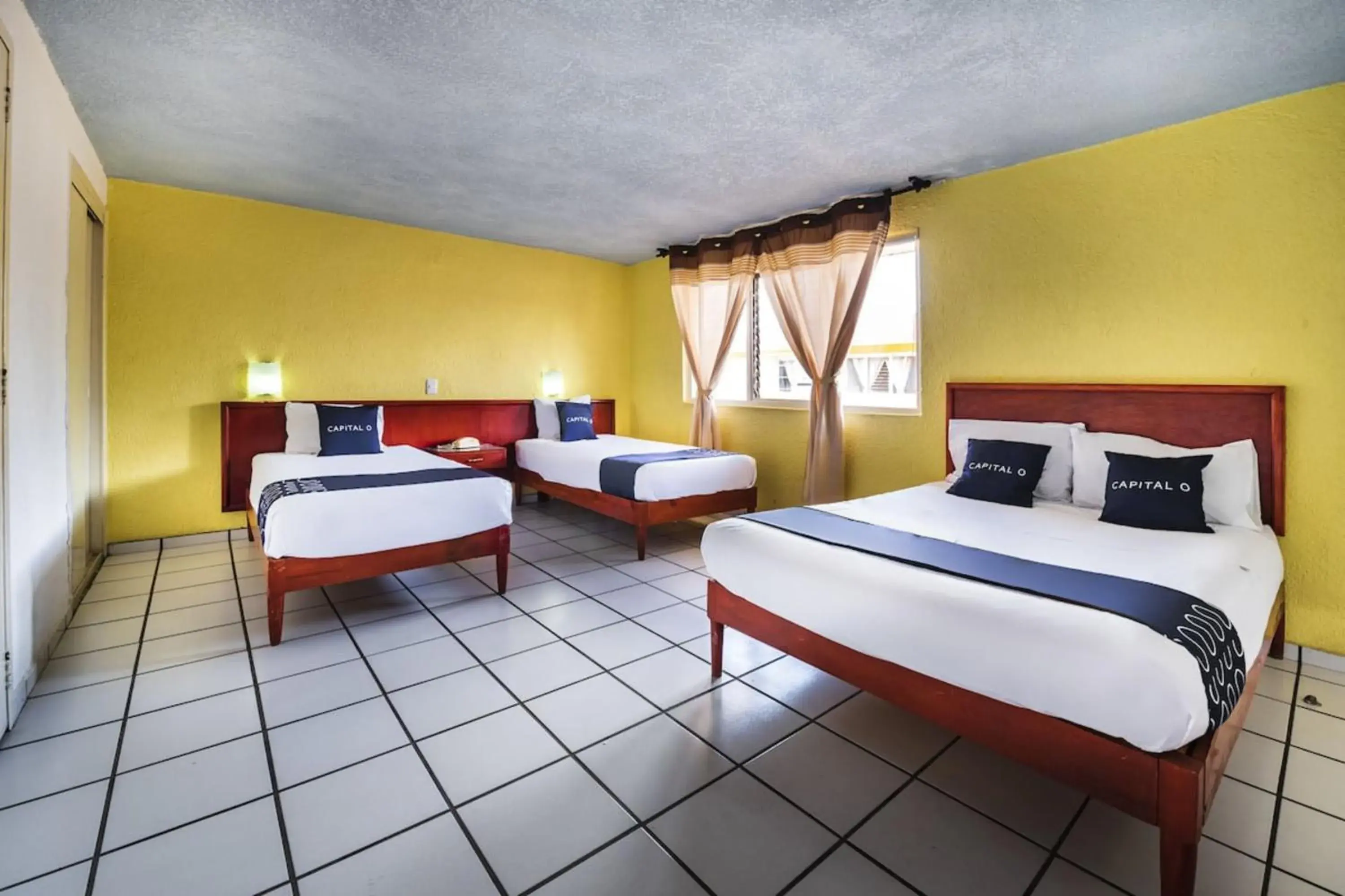 Standard Quadruple in Capital O Colón, Ciudad Guzmán Jalisco Standard Quadruple in Capital O Colón, Ciudad Guzmán Jalisco