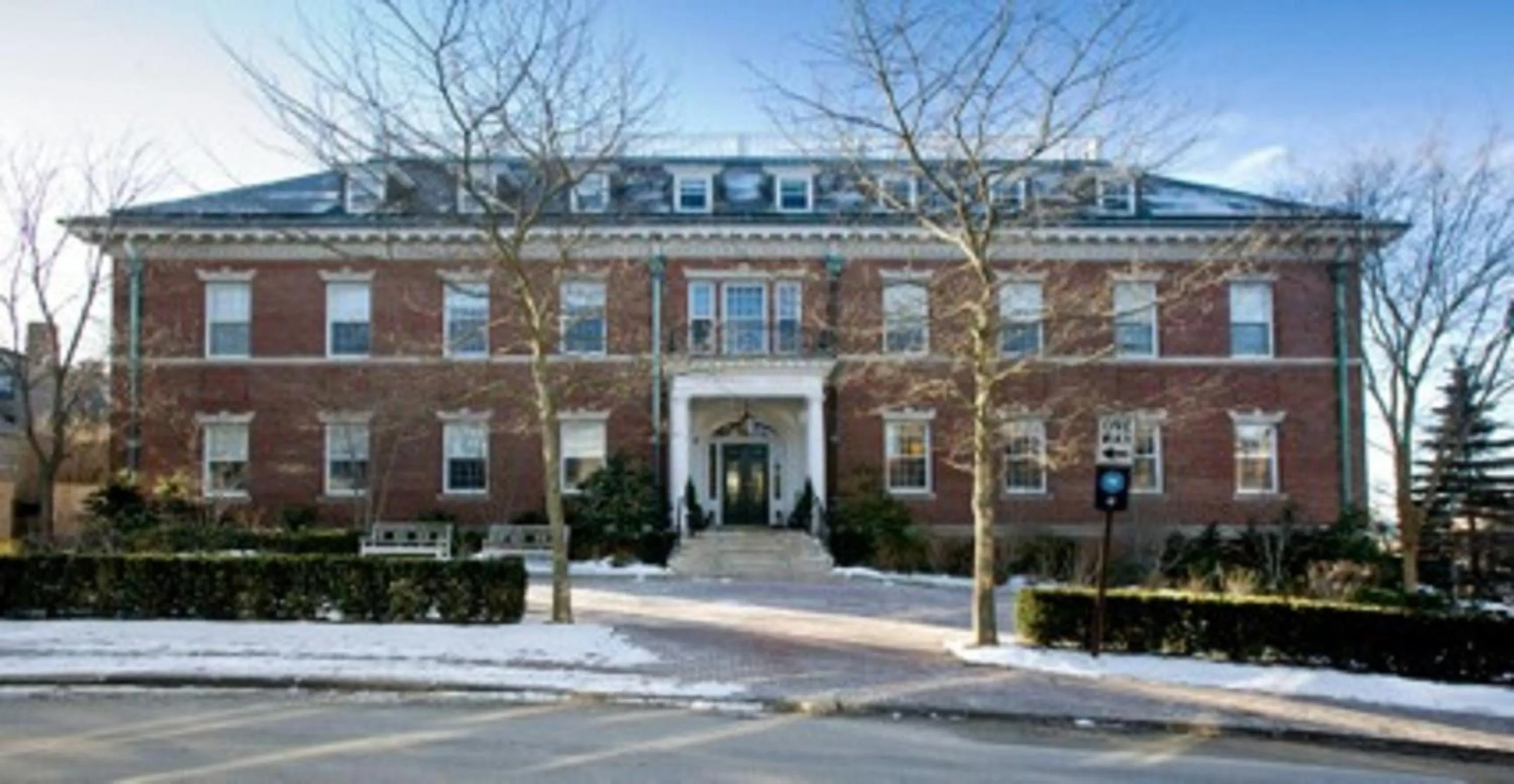 Property building in The Vanderbilt, Auberge Collection