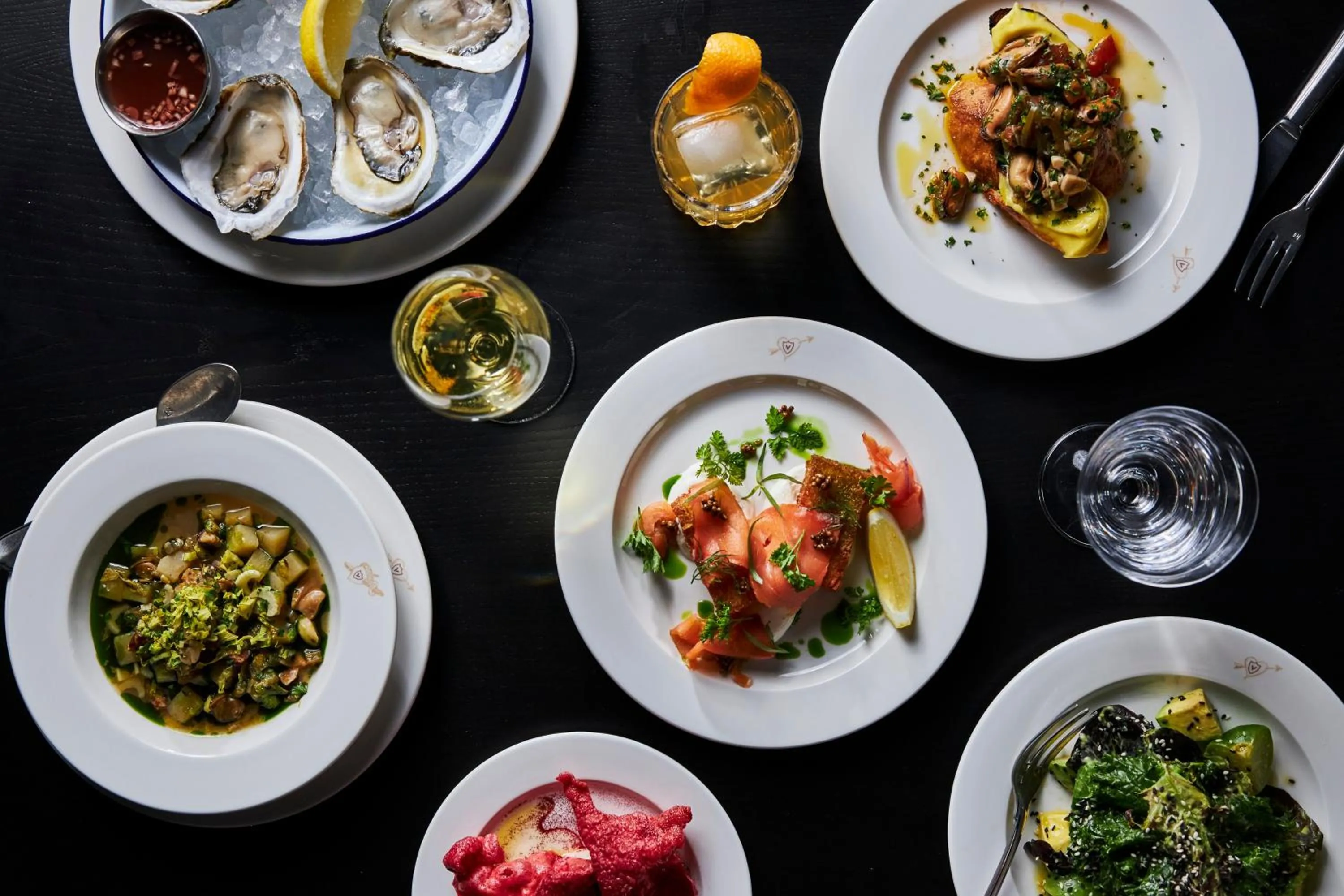 Restaurant/places to eat in The Vanderbilt, Auberge Collection