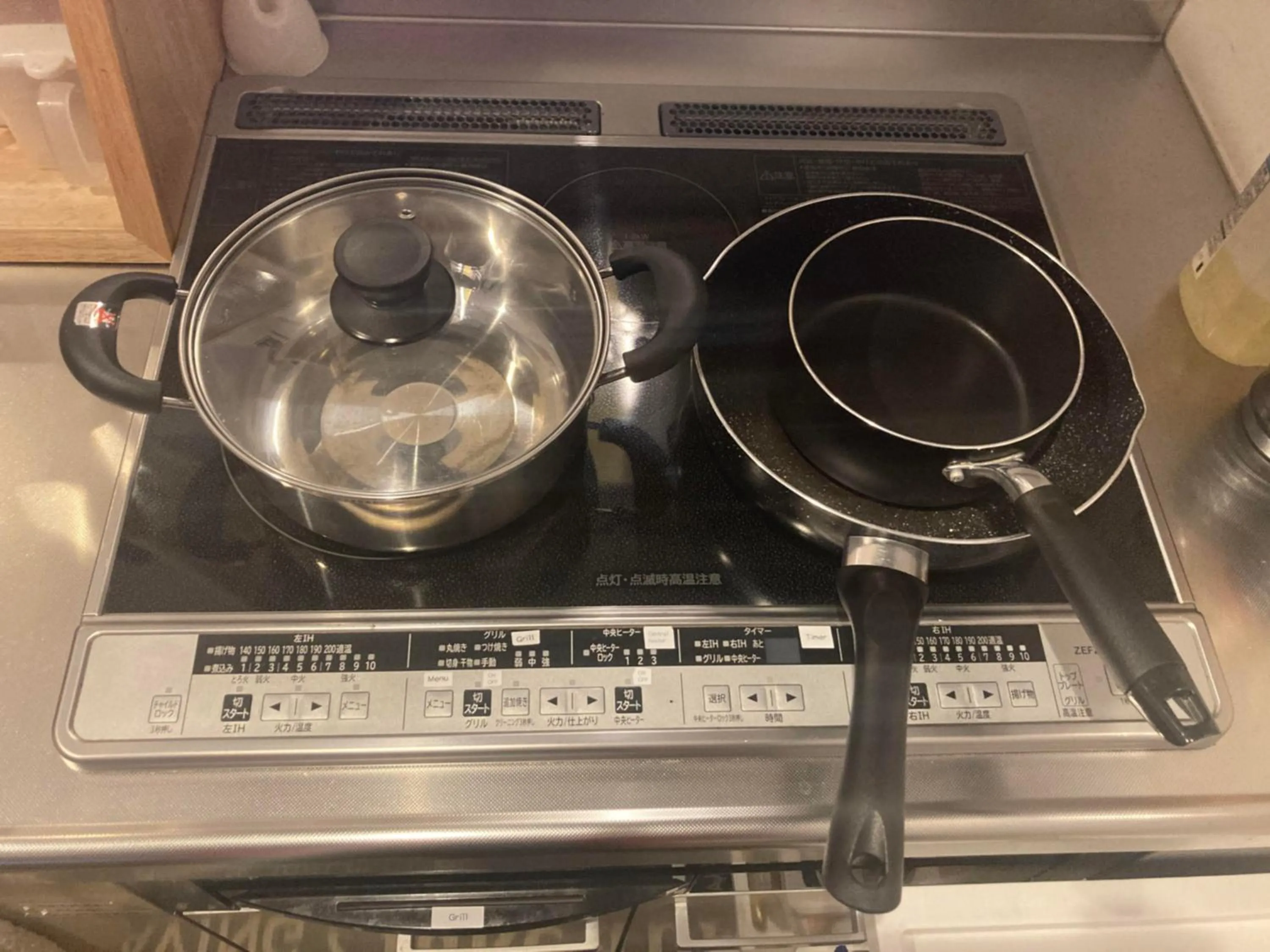 THE NEXT DOOR Dormitory & Private Hostel