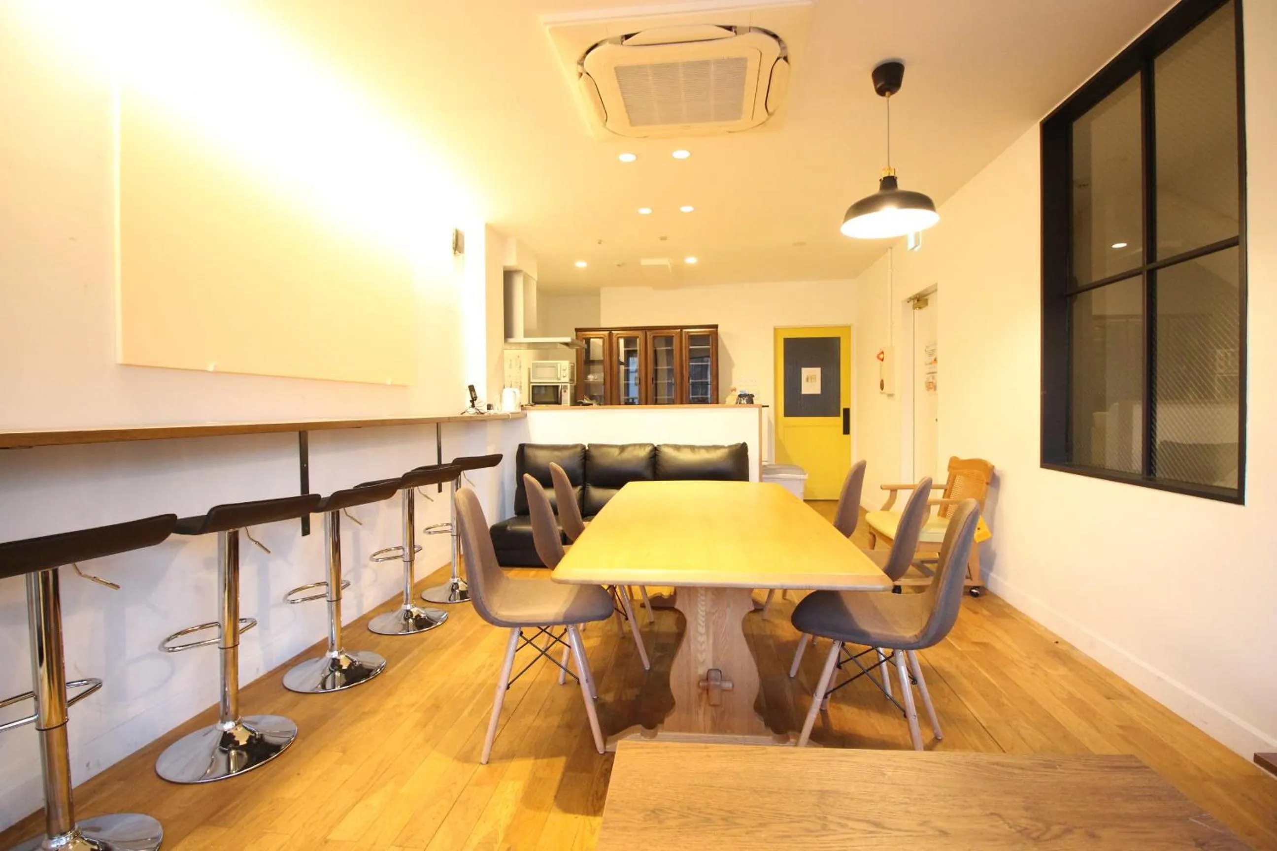 Business facilities in THE NEXT DOOR Dormitory & Private Hostel