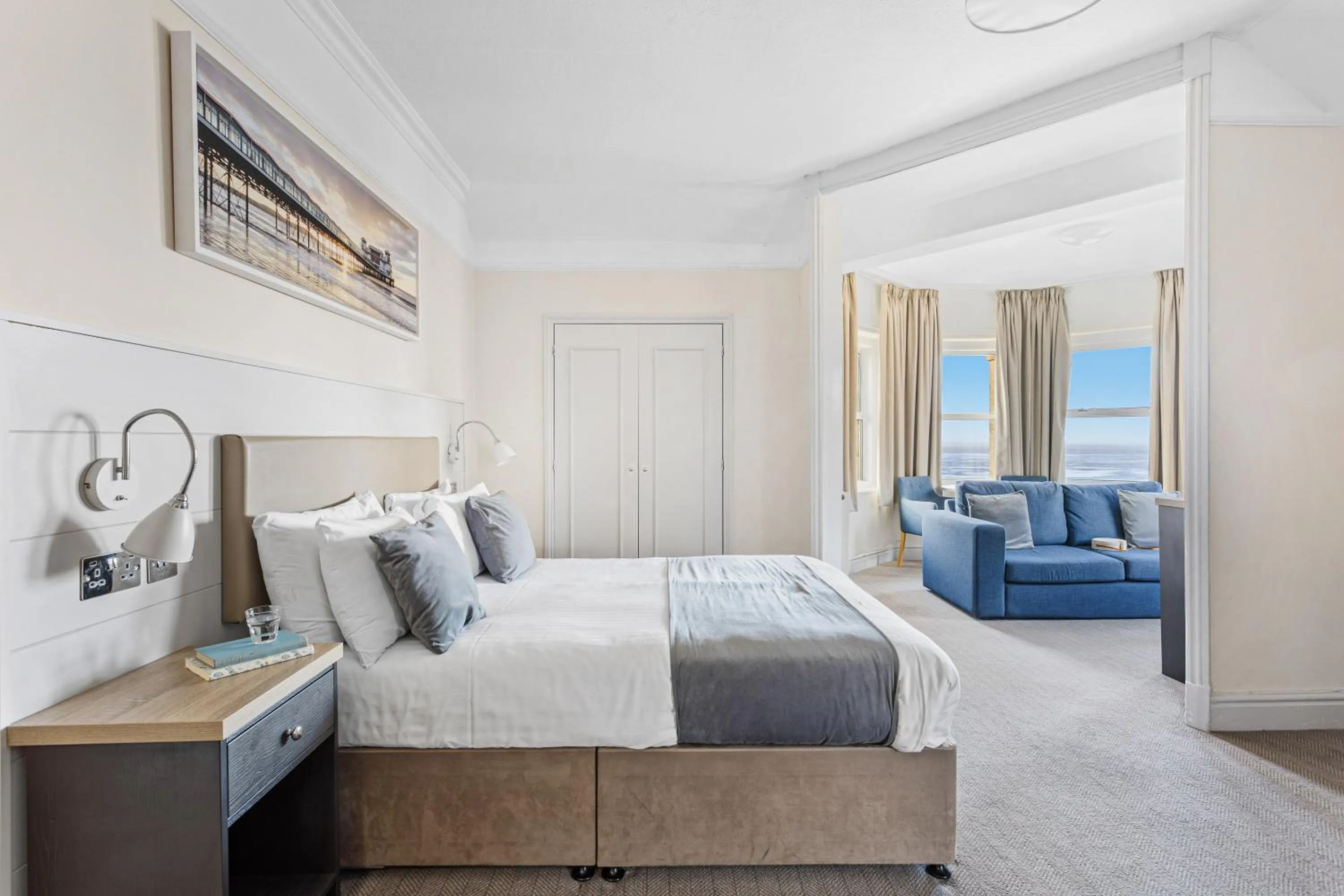 Photo of the whole room in The Grand Atlantic Hotel