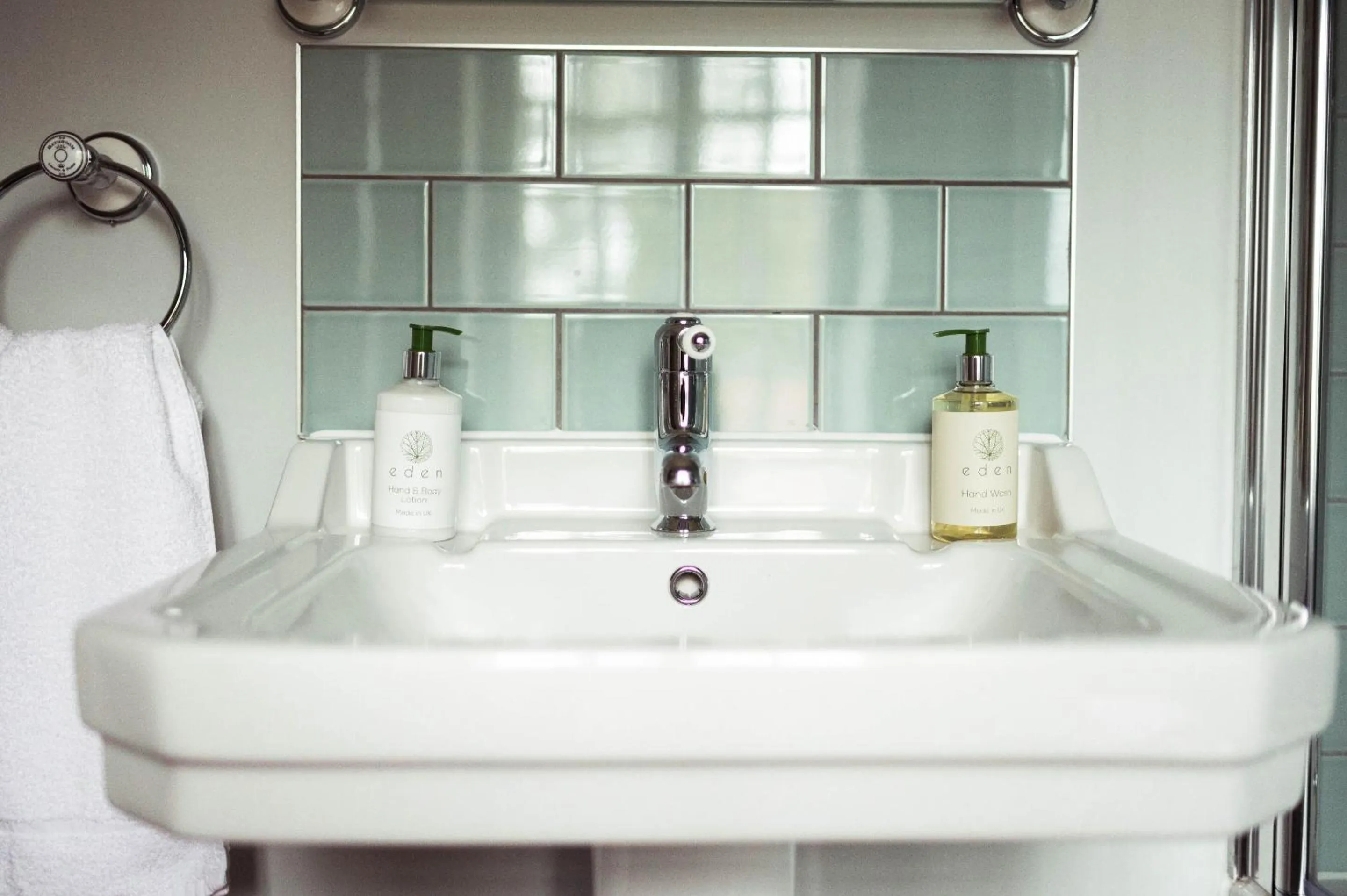 Bathroom in The Greyhound Inn