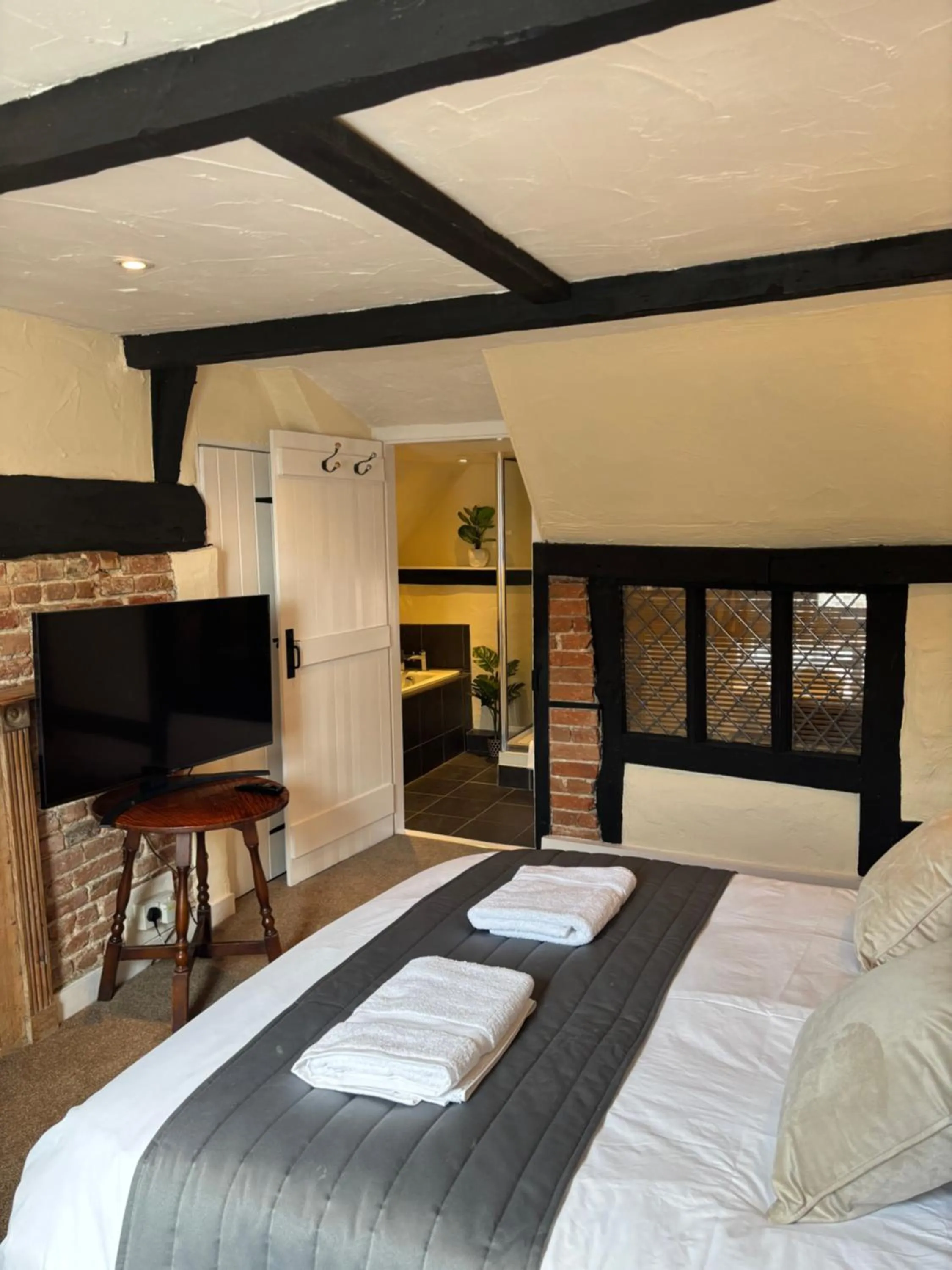 Bed in The Half Moon Inn