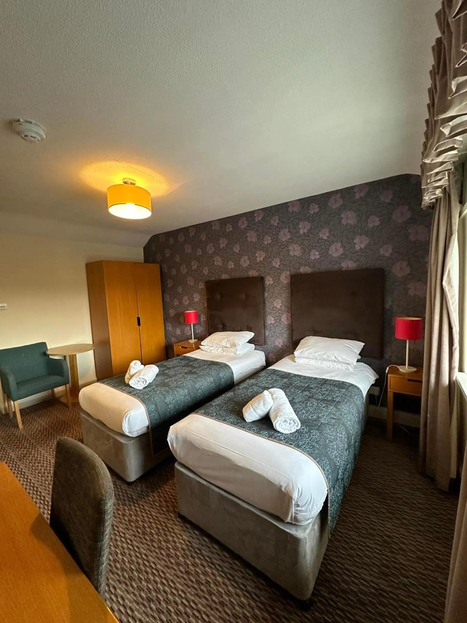 Bedroom, Bed in The Imperial Hotel Exmouth