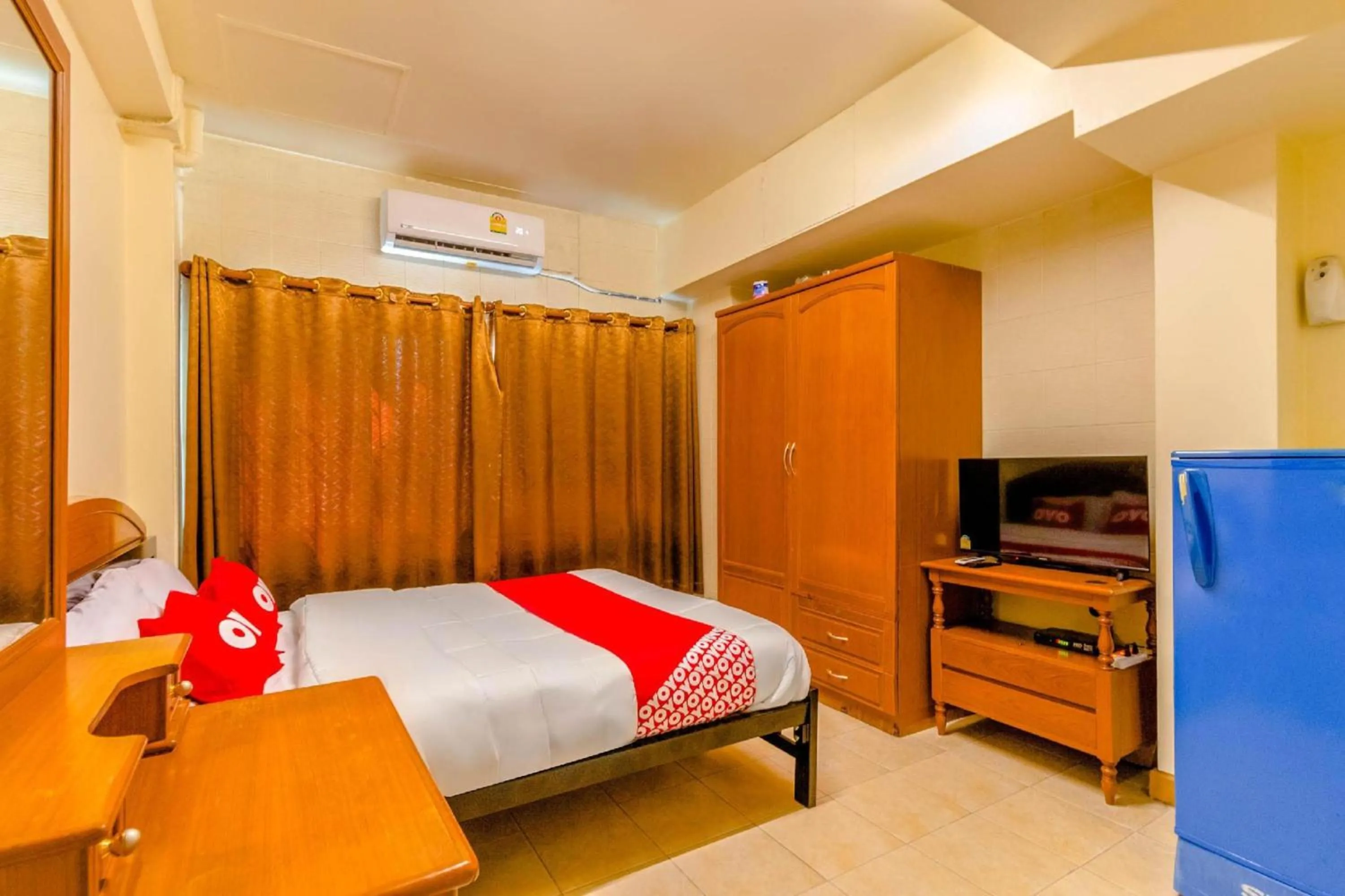 View (from property/room), Bed in OYO 583 Sweethome Guest House