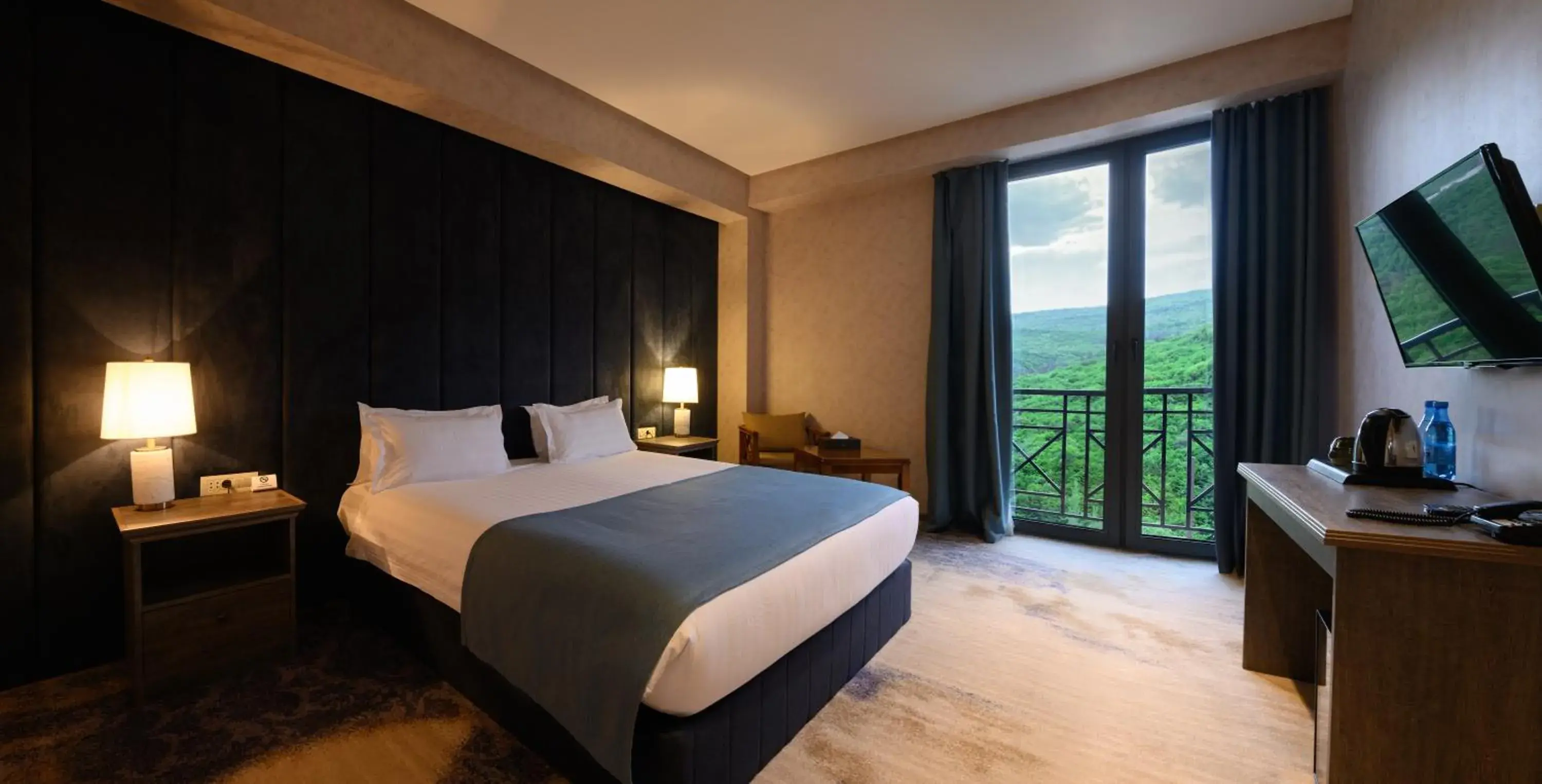 King Room with Mountain View - single occupancy in Aurora Resort Tsaghkadzor, By One King Room with Mountain View - single occupancy in Aurora Resort Tsaghkadzor, By One