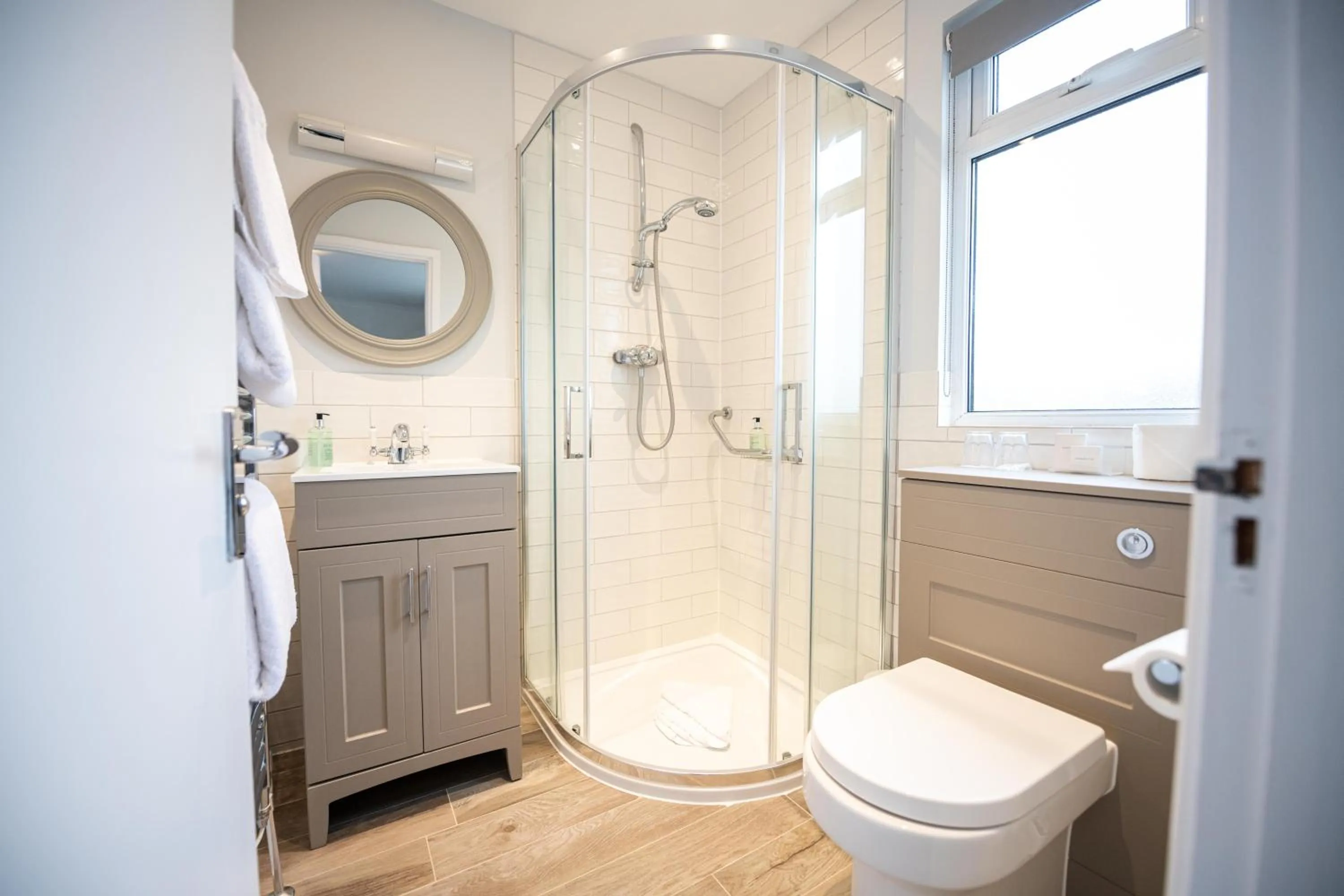 Bathroom in The Kingswood Hotel