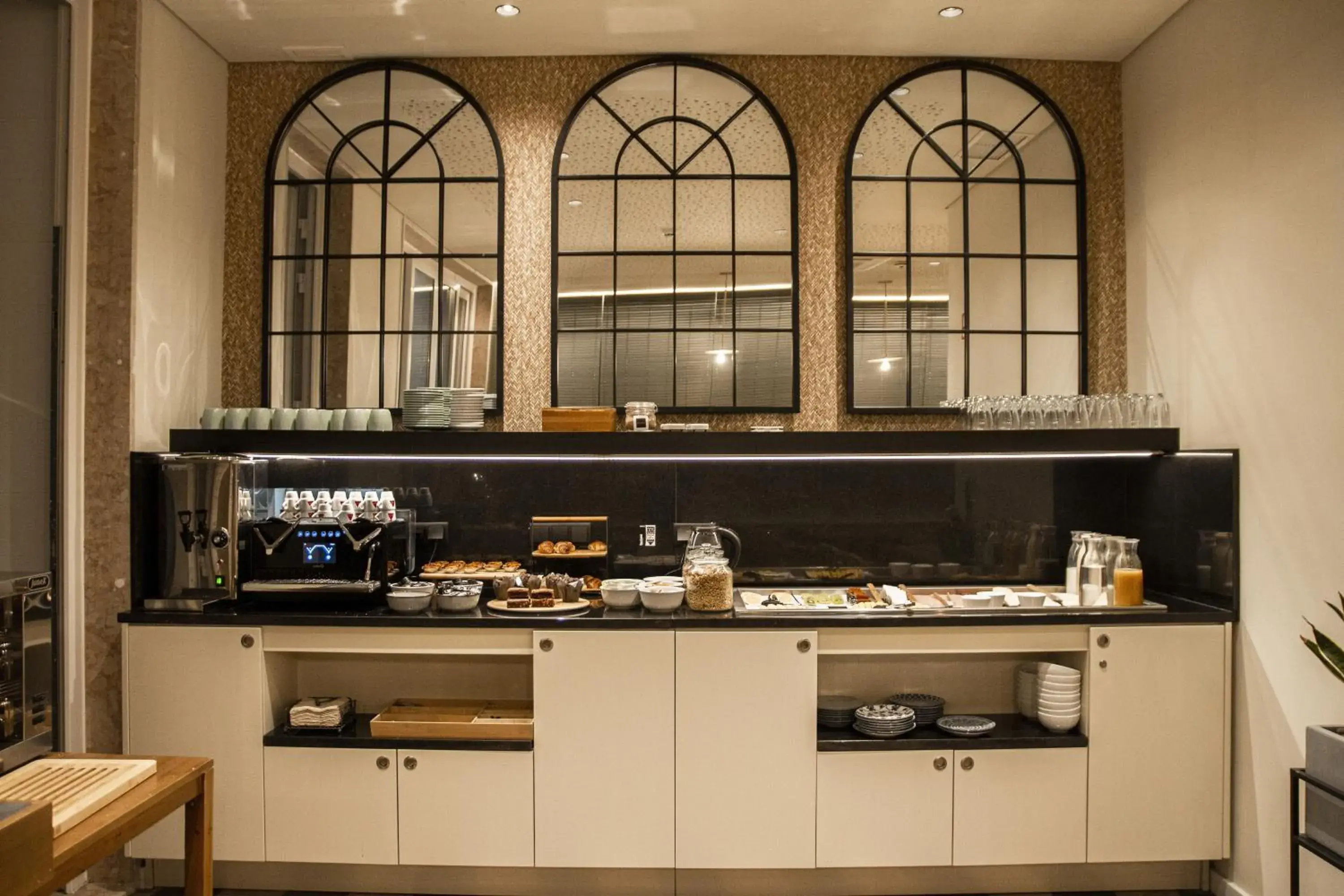 Breakfast in room Select Liberdade Breakfast in room Select Liberdade