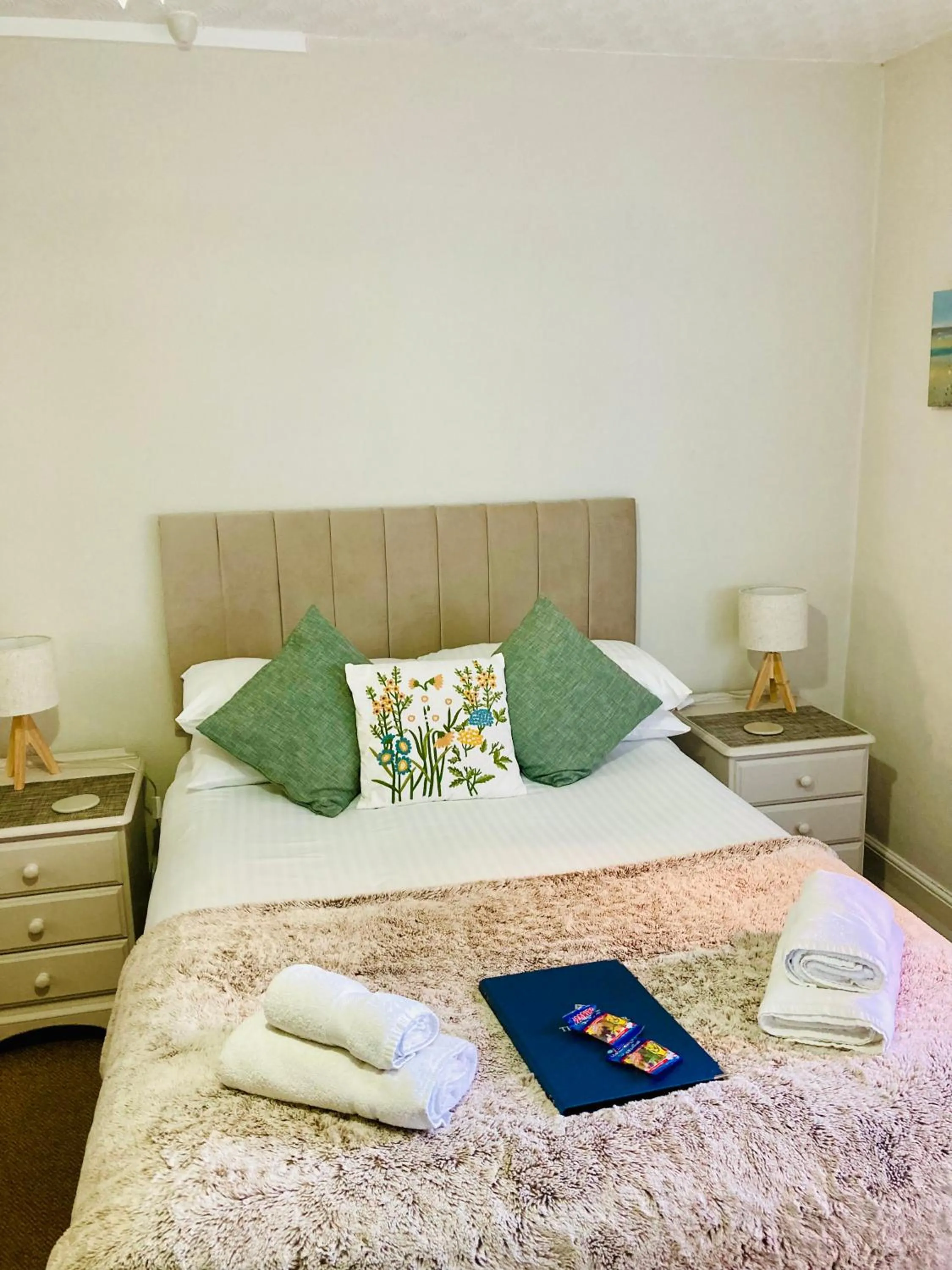 Bedroom, Bed in The Mayfair