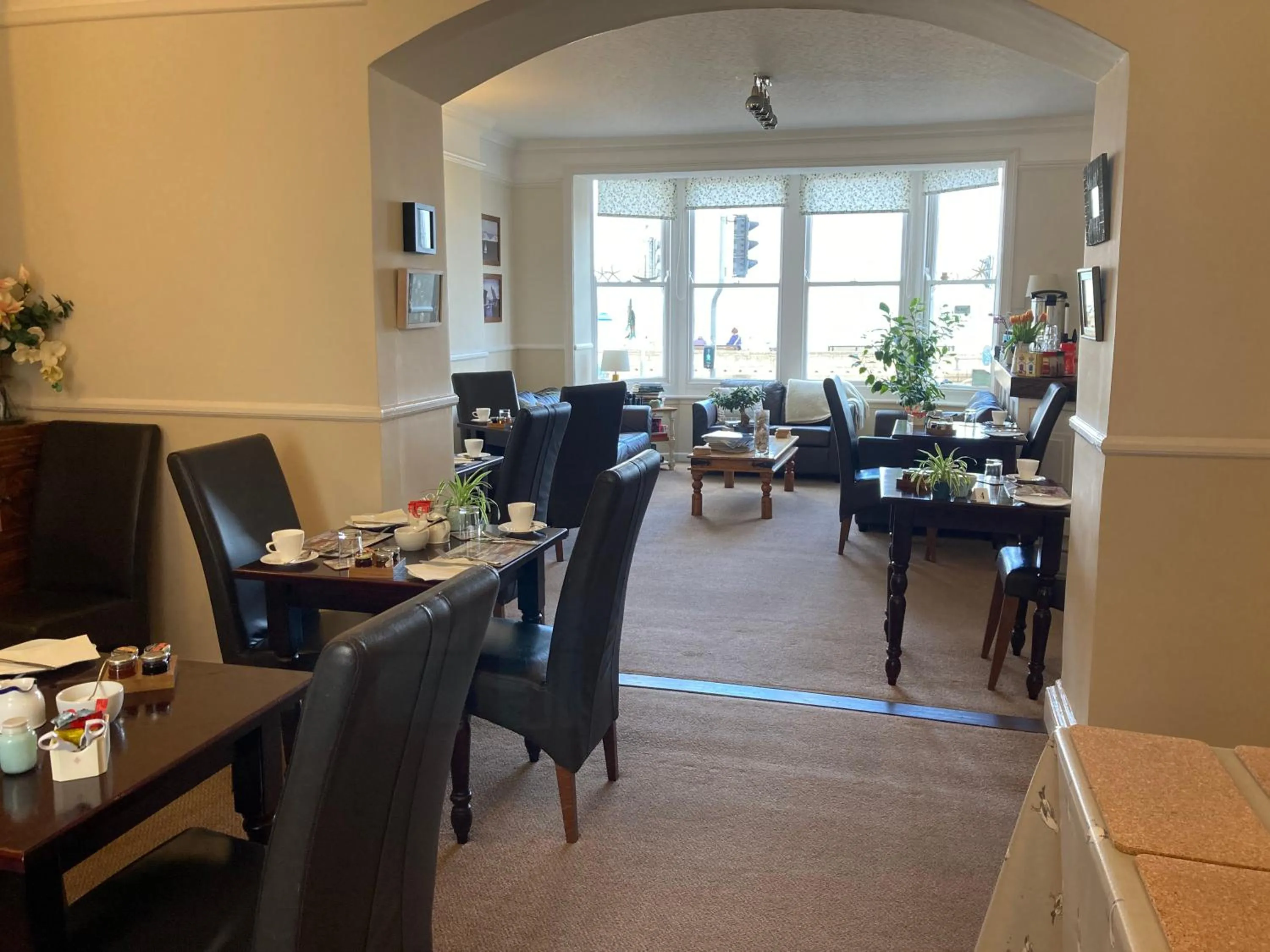 Restaurant/places to eat in The Mayfair