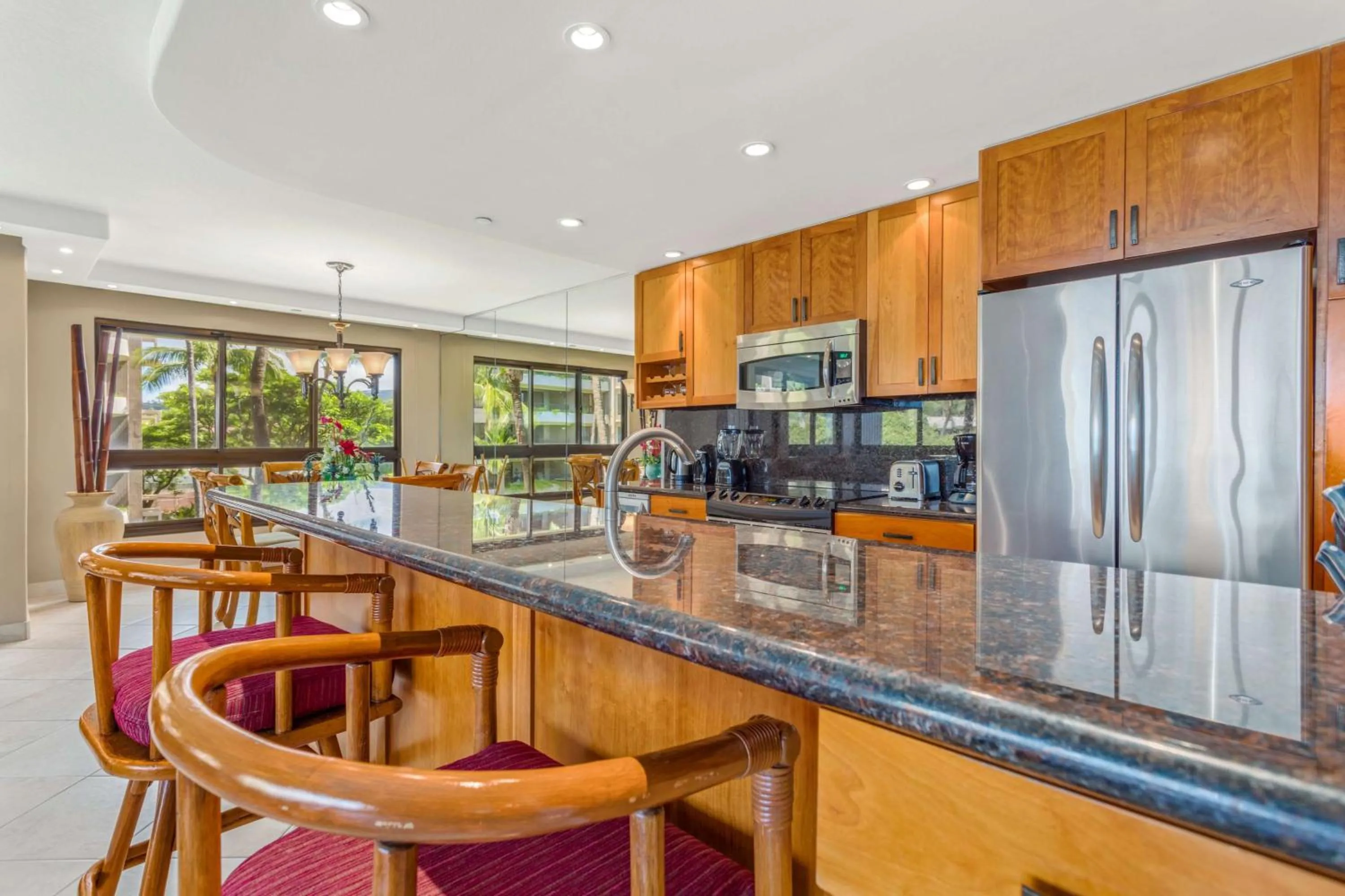 Photo of the whole room in Kaanapali Alii