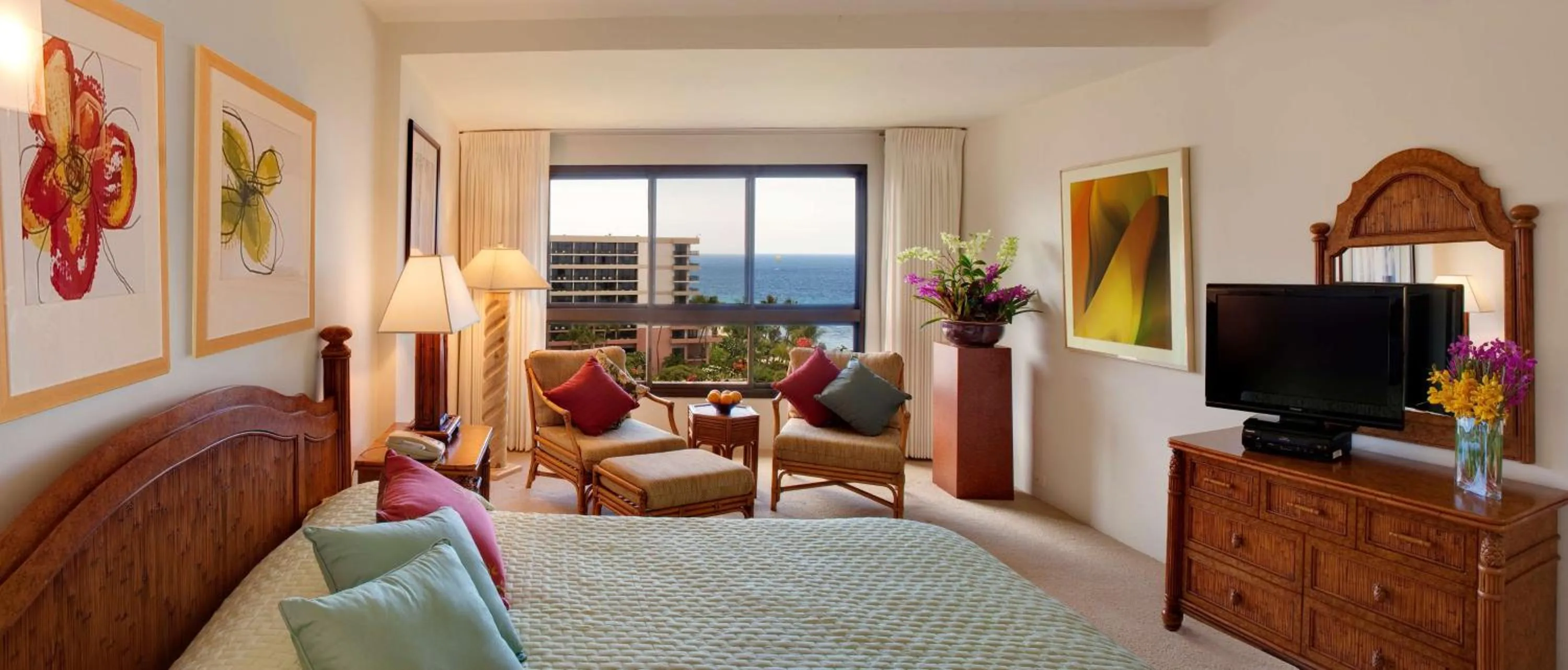 Photo of the whole room in Kaanapali Alii