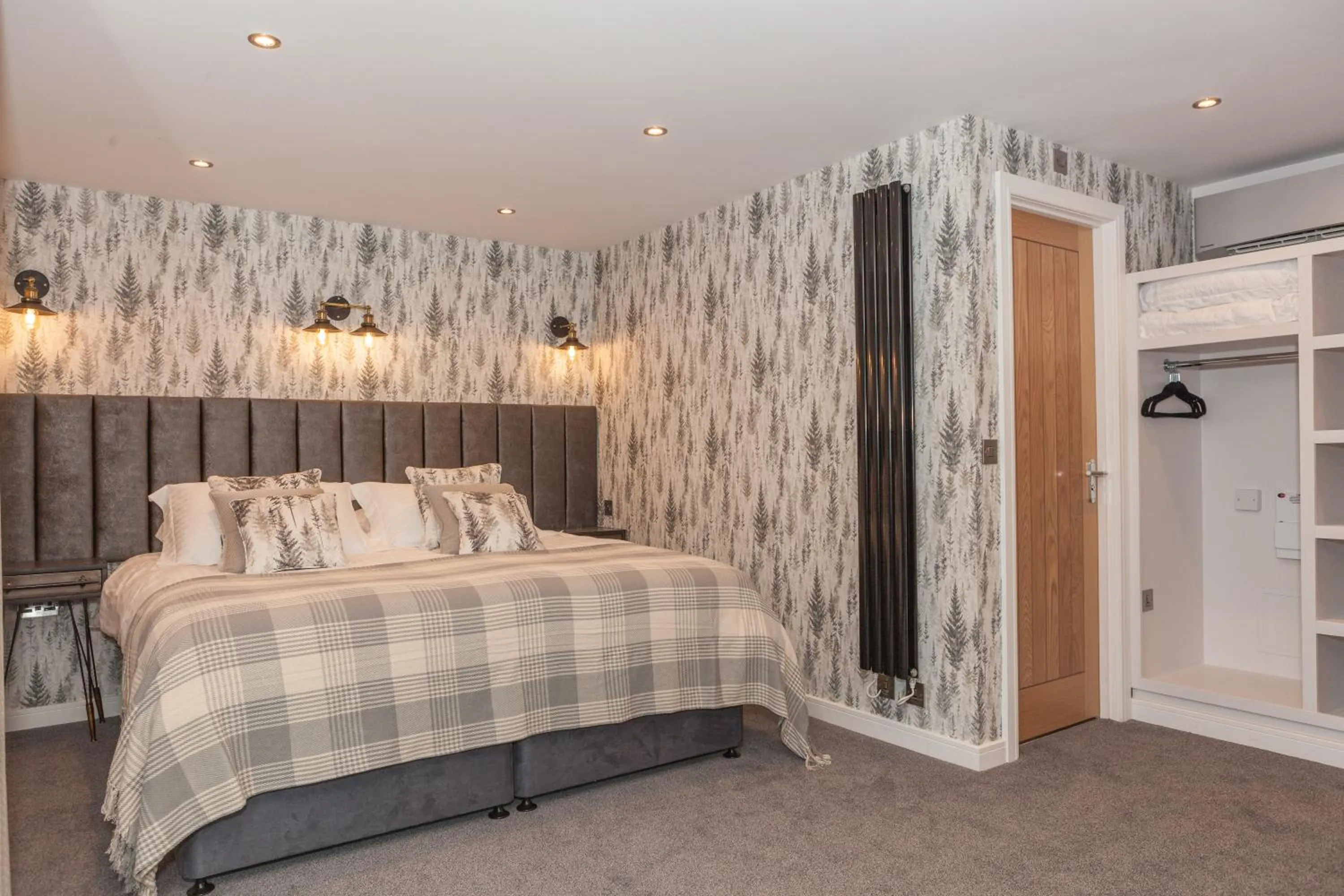 Other, Bed in Thatched Eaves