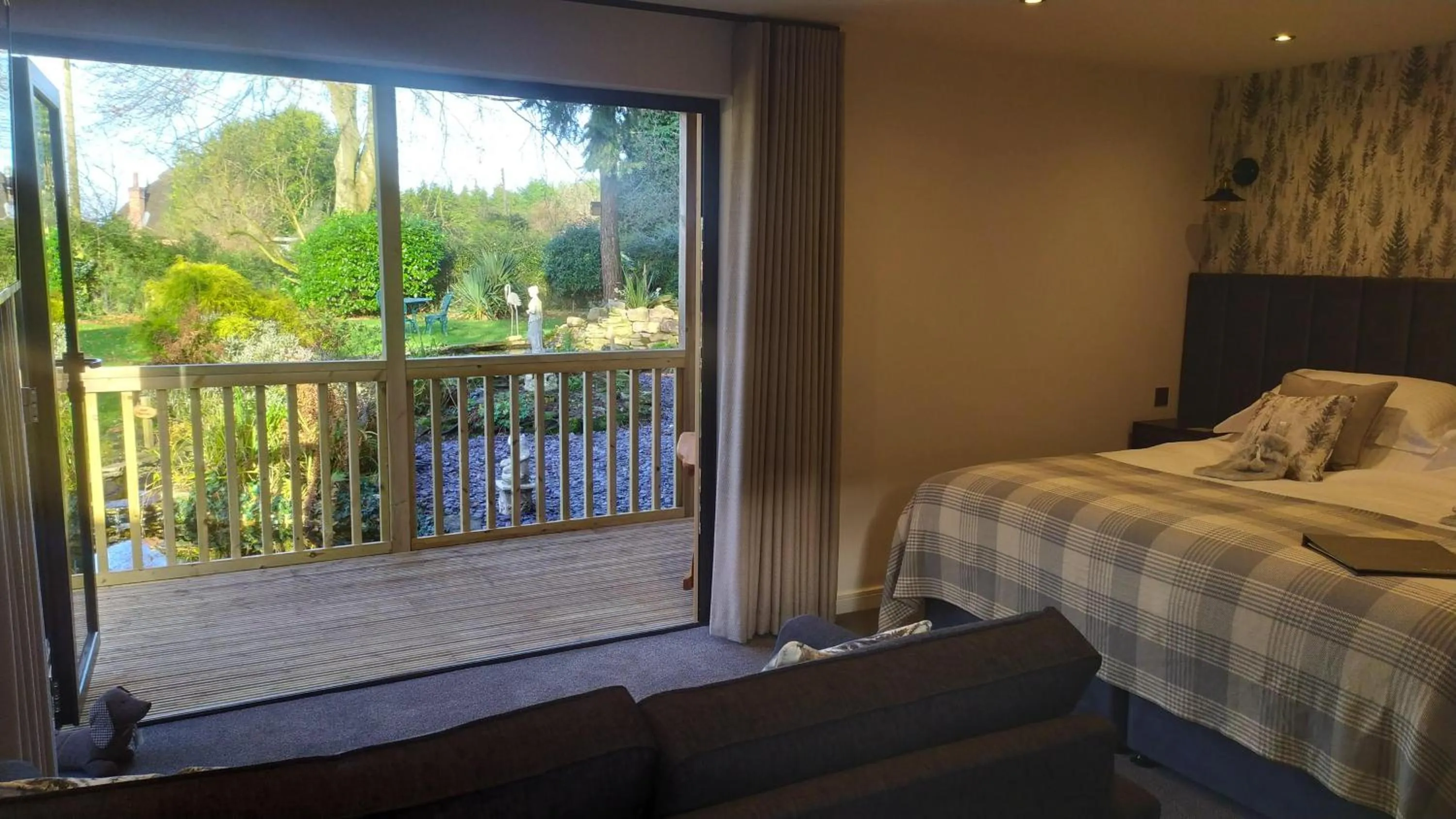 Other, Bed in Thatched Eaves