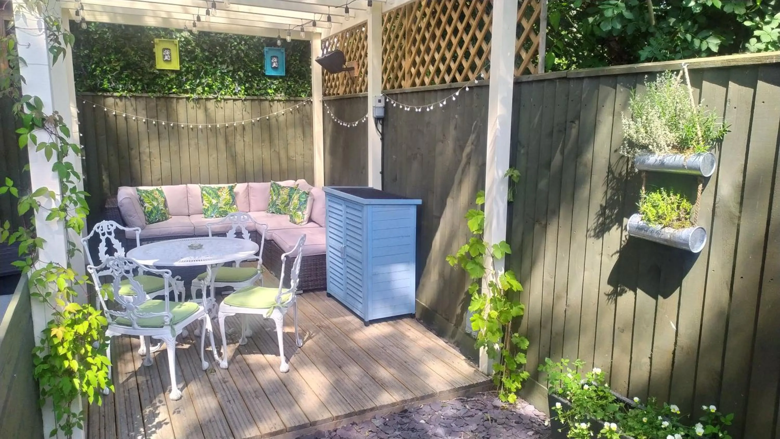 Property building in Thatched Eaves