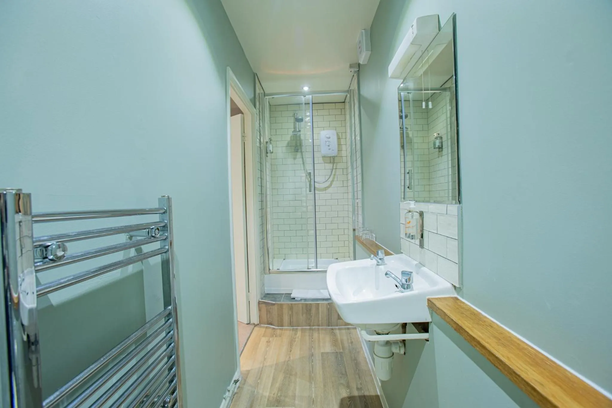 Shower in The Midland Hotel