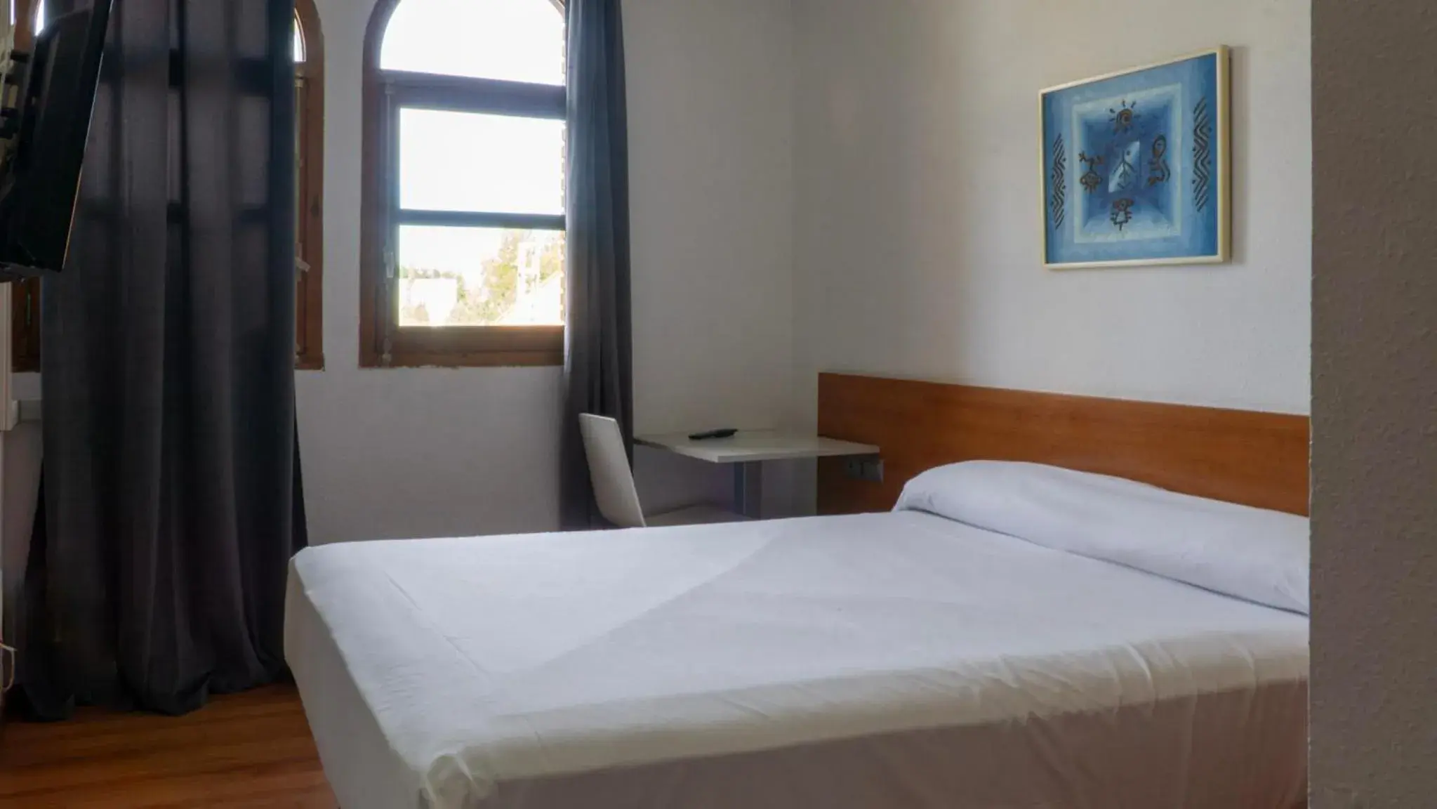 Landmark view, Bed in SunDos Feria Valencia Landmark view, Bed in SunDos Feria Valencia