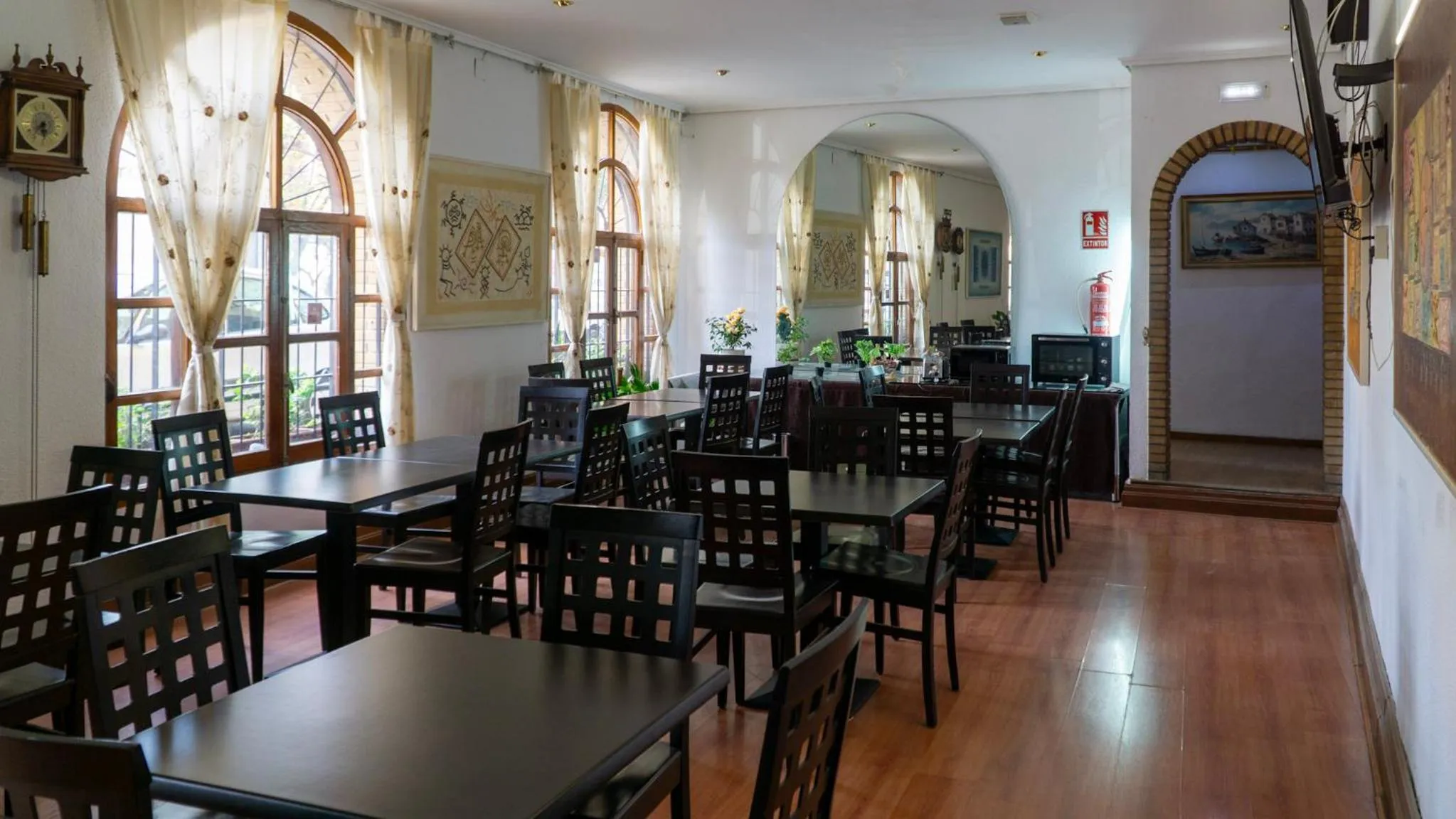 Communal lounge/ TV room in SunDos Feria Valencia