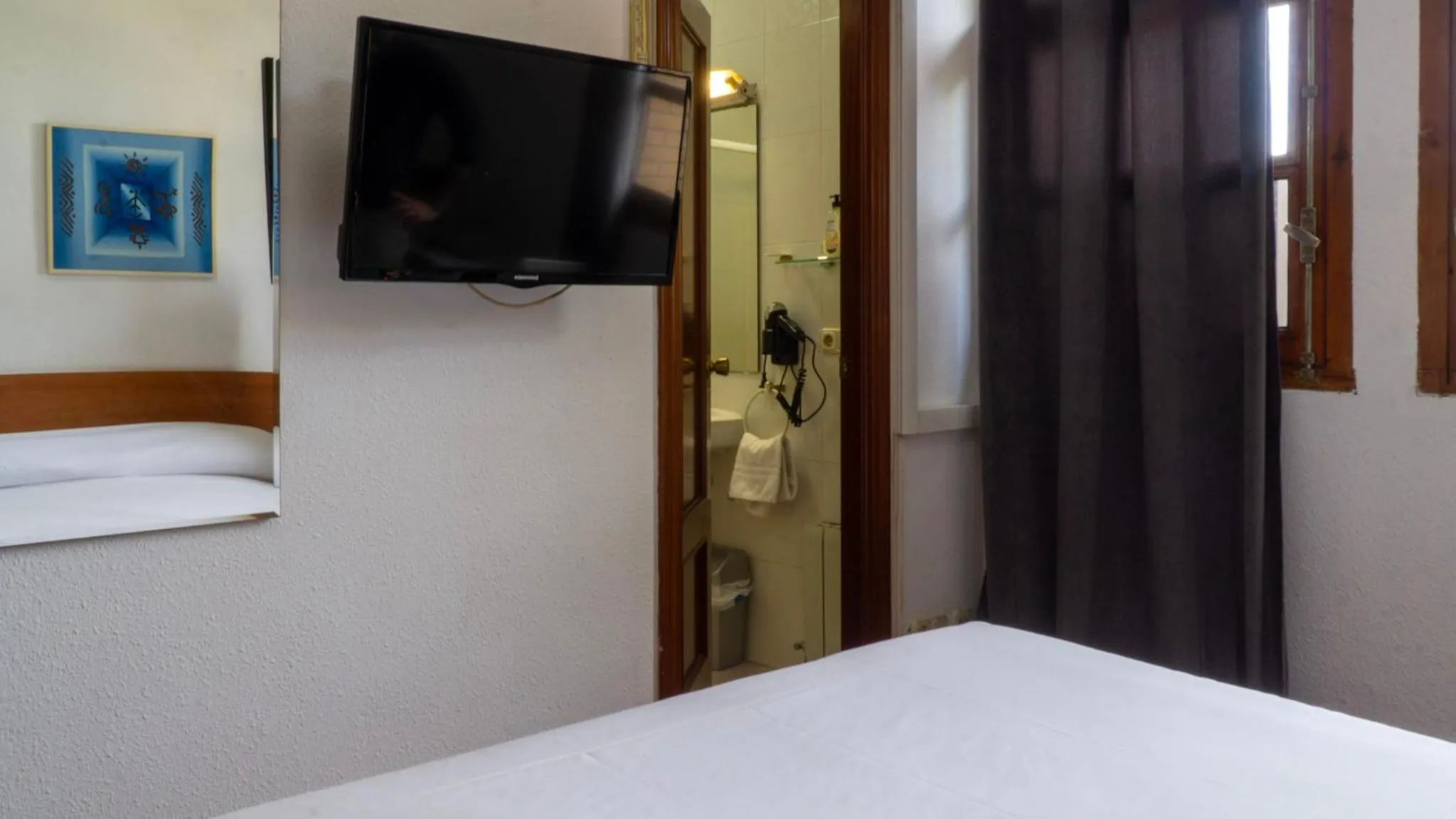 Bed in SunDos Feria Valencia