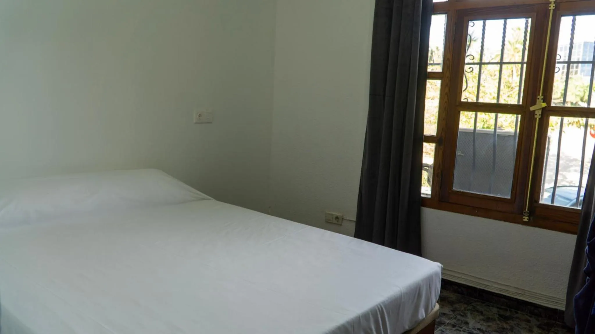 Bed in SunDos Feria Valencia