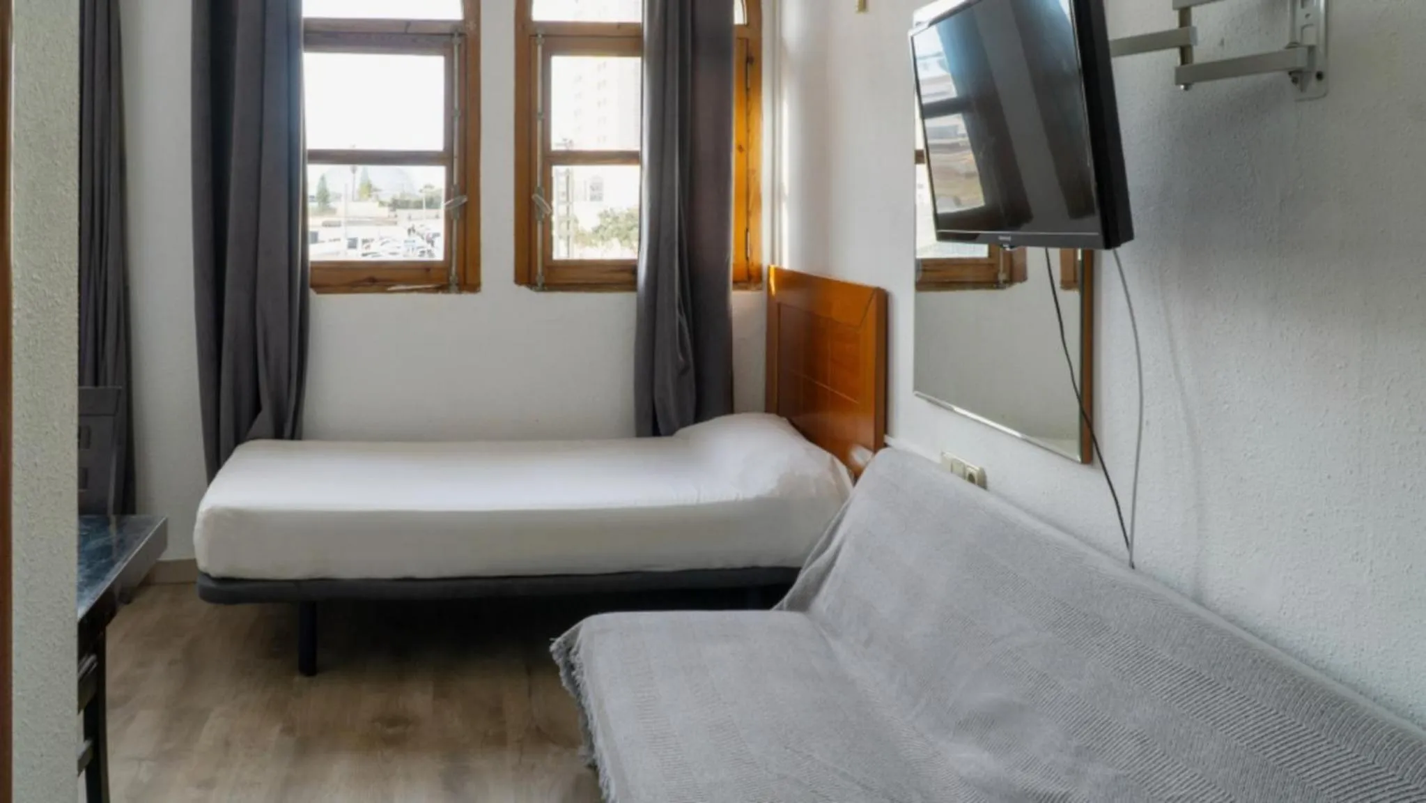 Bed in SunDos Feria Valencia